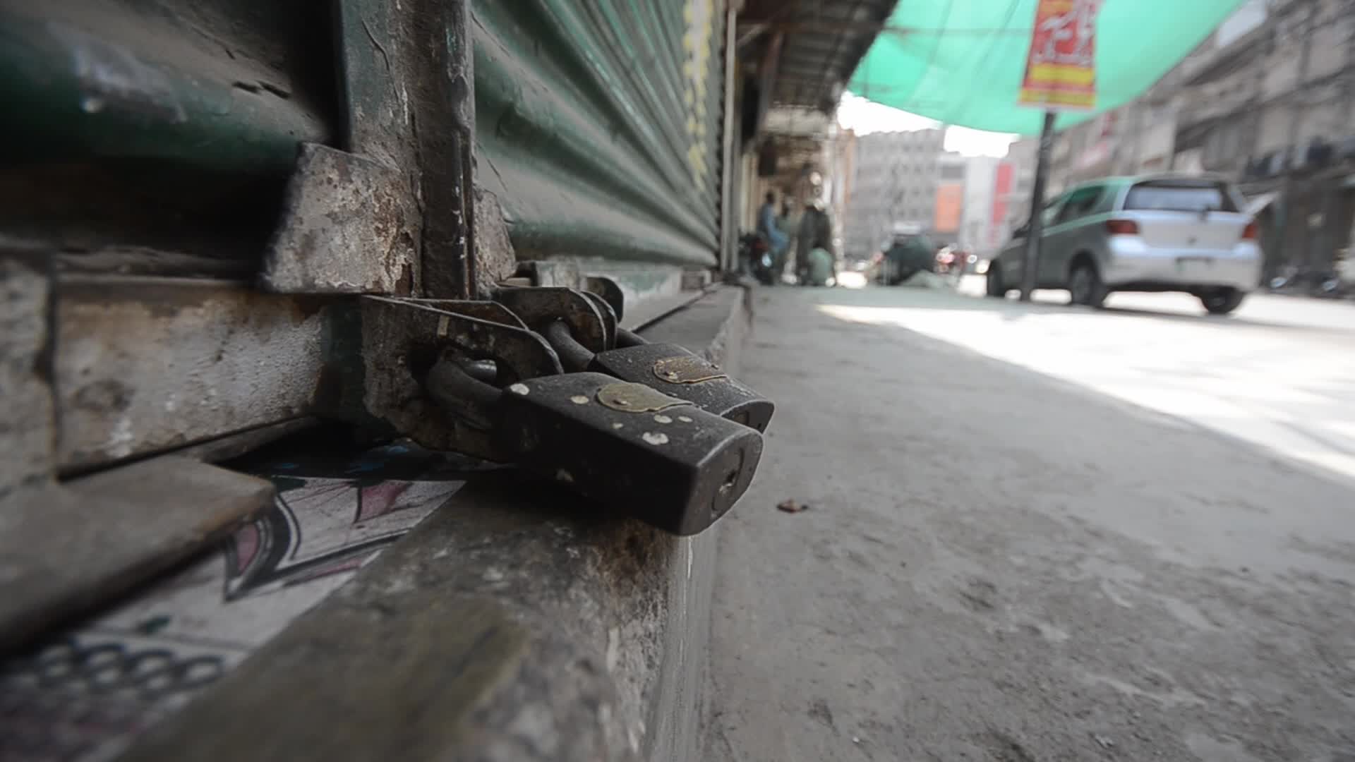 Peshawar Businesses Stage Shutter Down Strike in Protest of Inflation