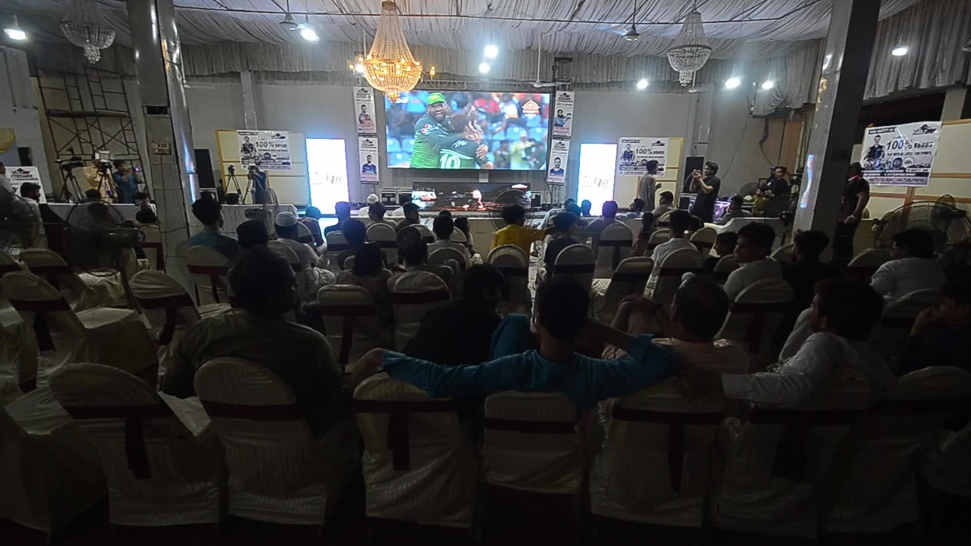 Pakistani fans are watching the live broadcast of the Cricket Asia Cup