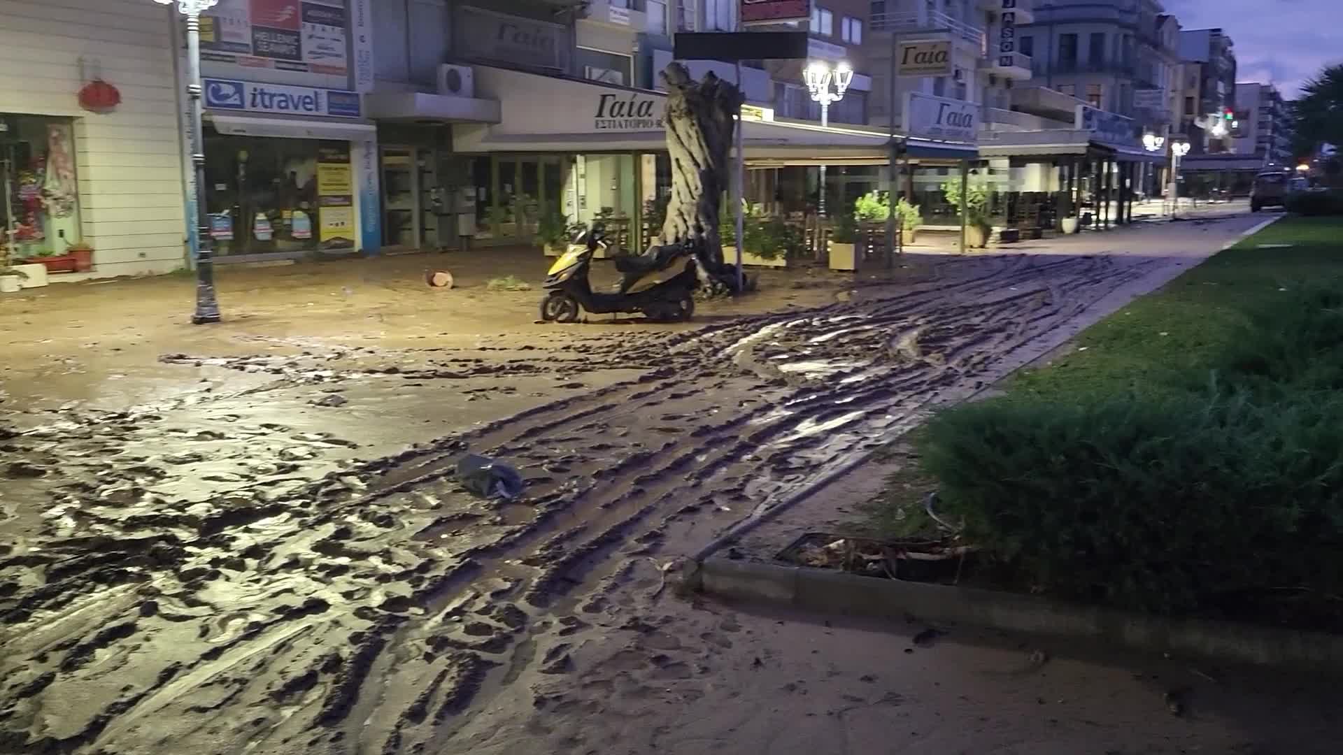 City of Volos hit by record rain and flash floods