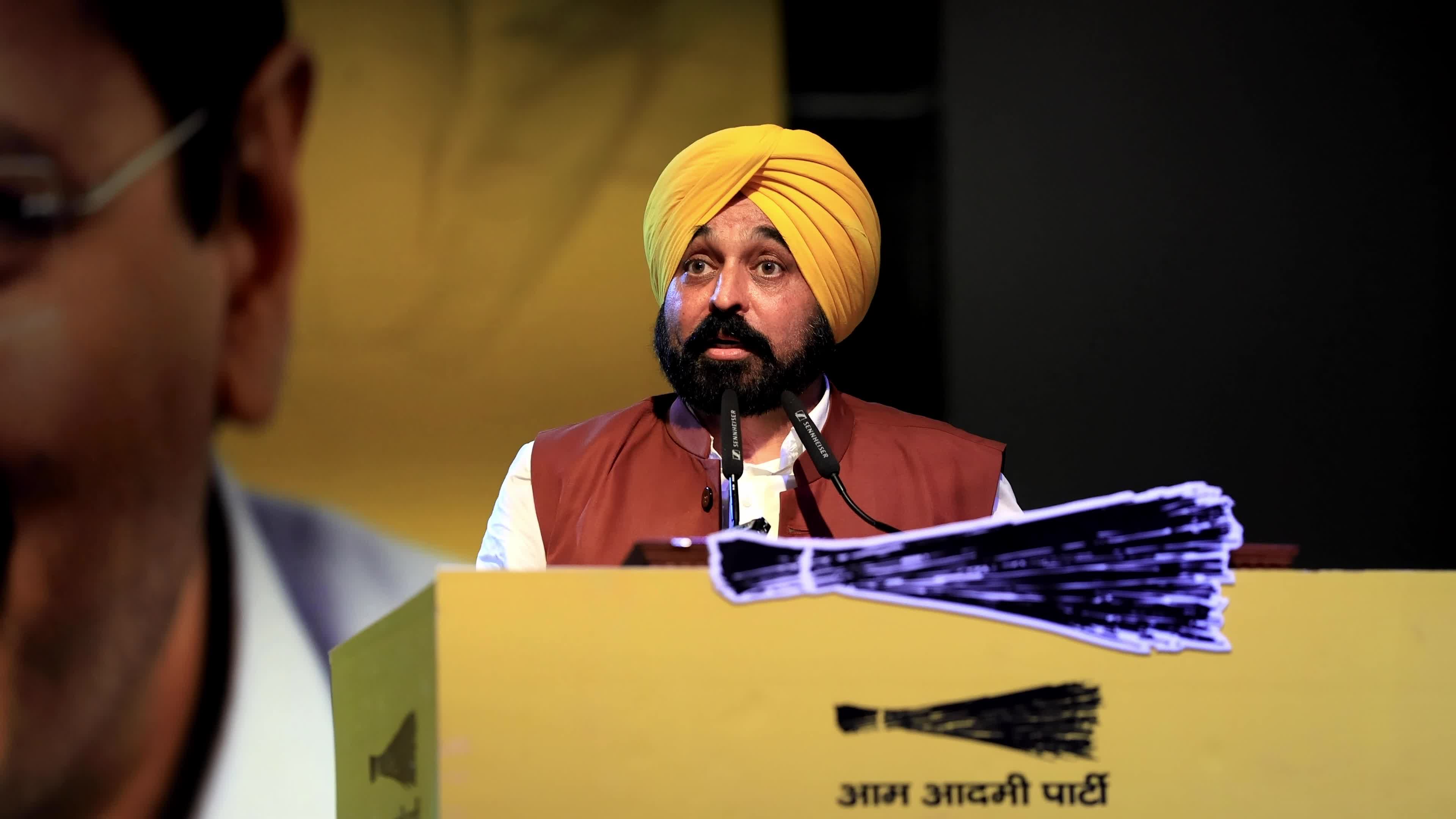 Delhi CM Arvind Kejriwal and Punjab CM Bhagwant Maan In Jaipur