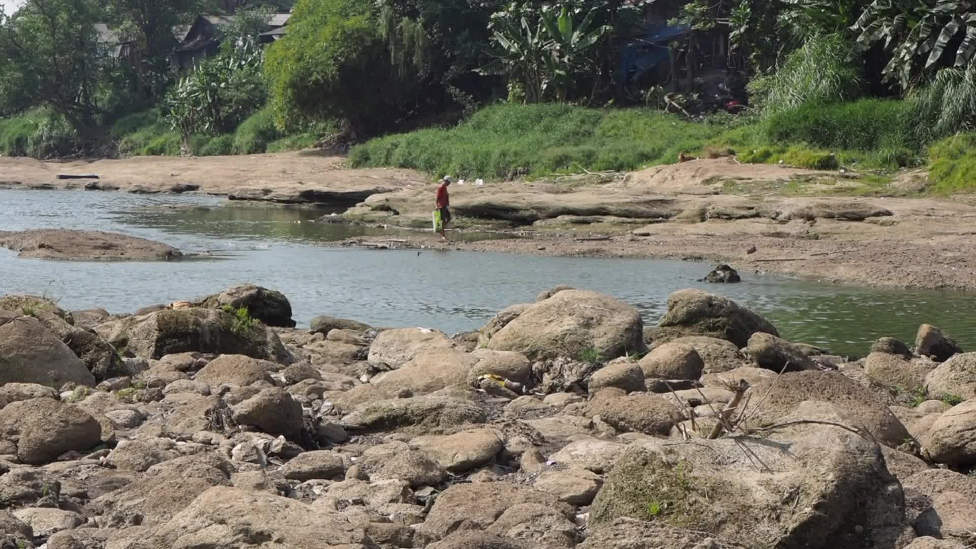 Drought-Induced Low Water Levels in Cisadane River, Tangerang