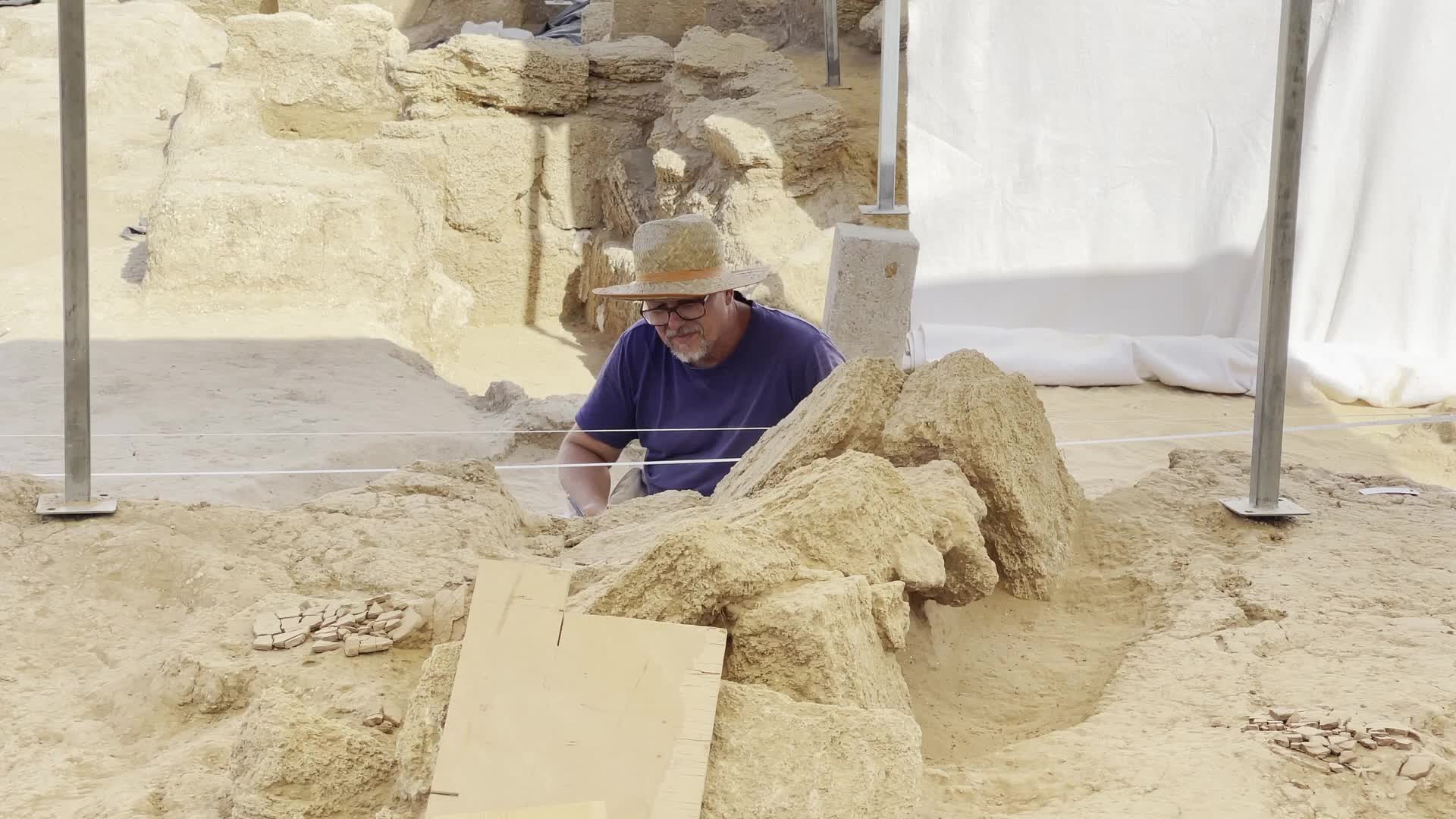 Roman Cemetery Discovered In Gaza, Palestine