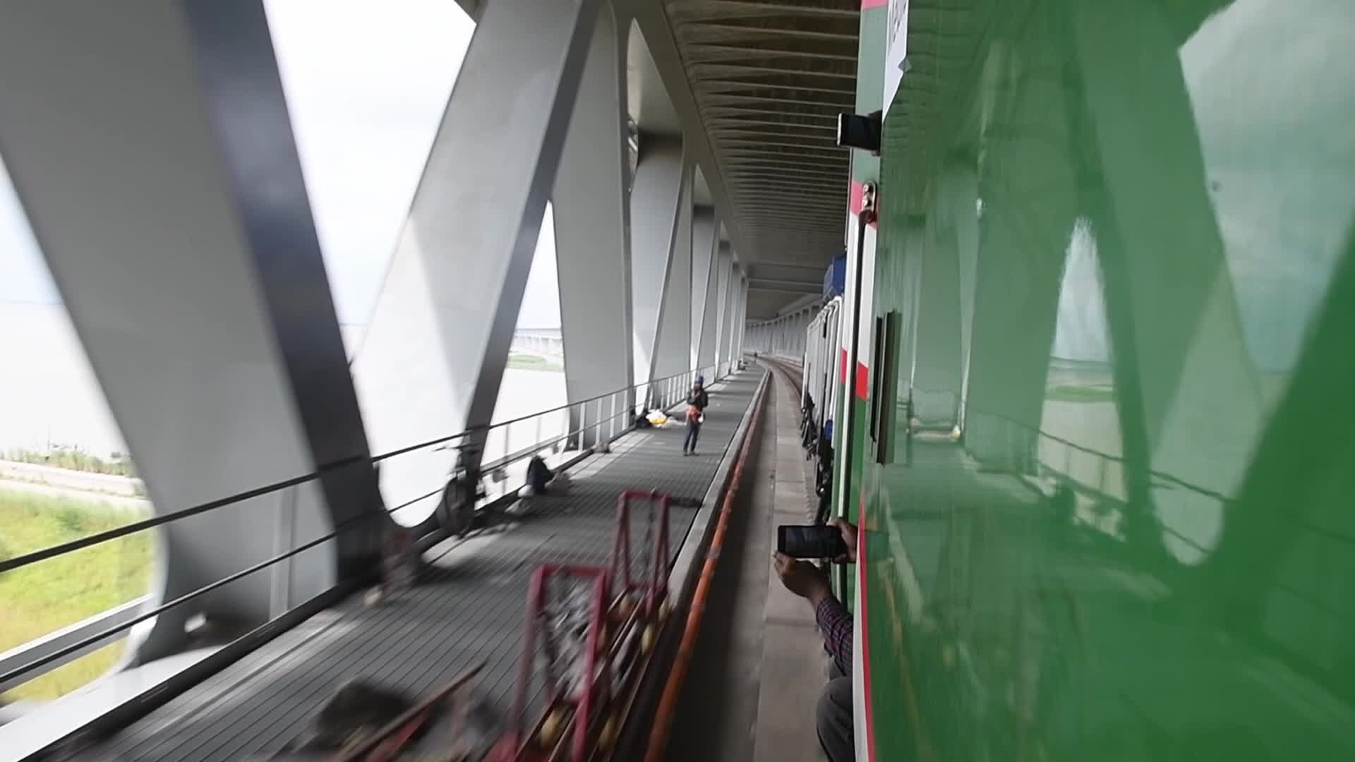 Special train completes test run via Padma Bridge