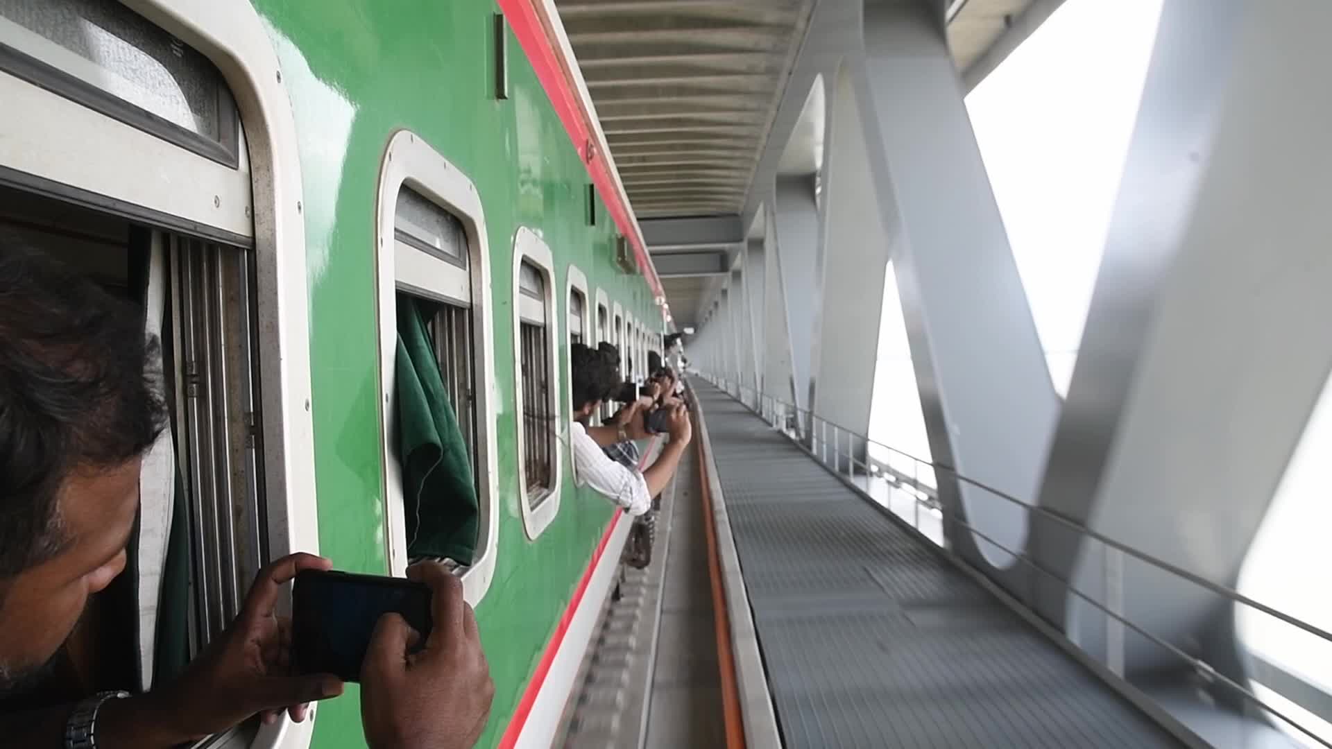 Special train completes test run via Padma Bridge