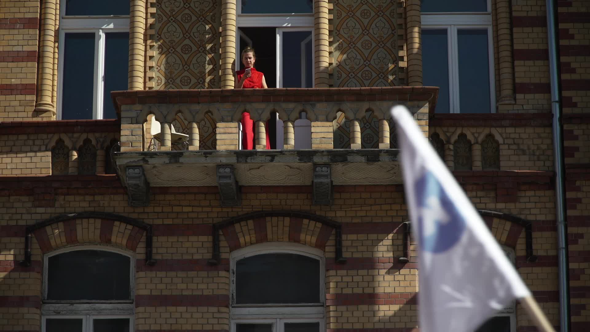 Thousands of Government Workers Protest in Warsaw