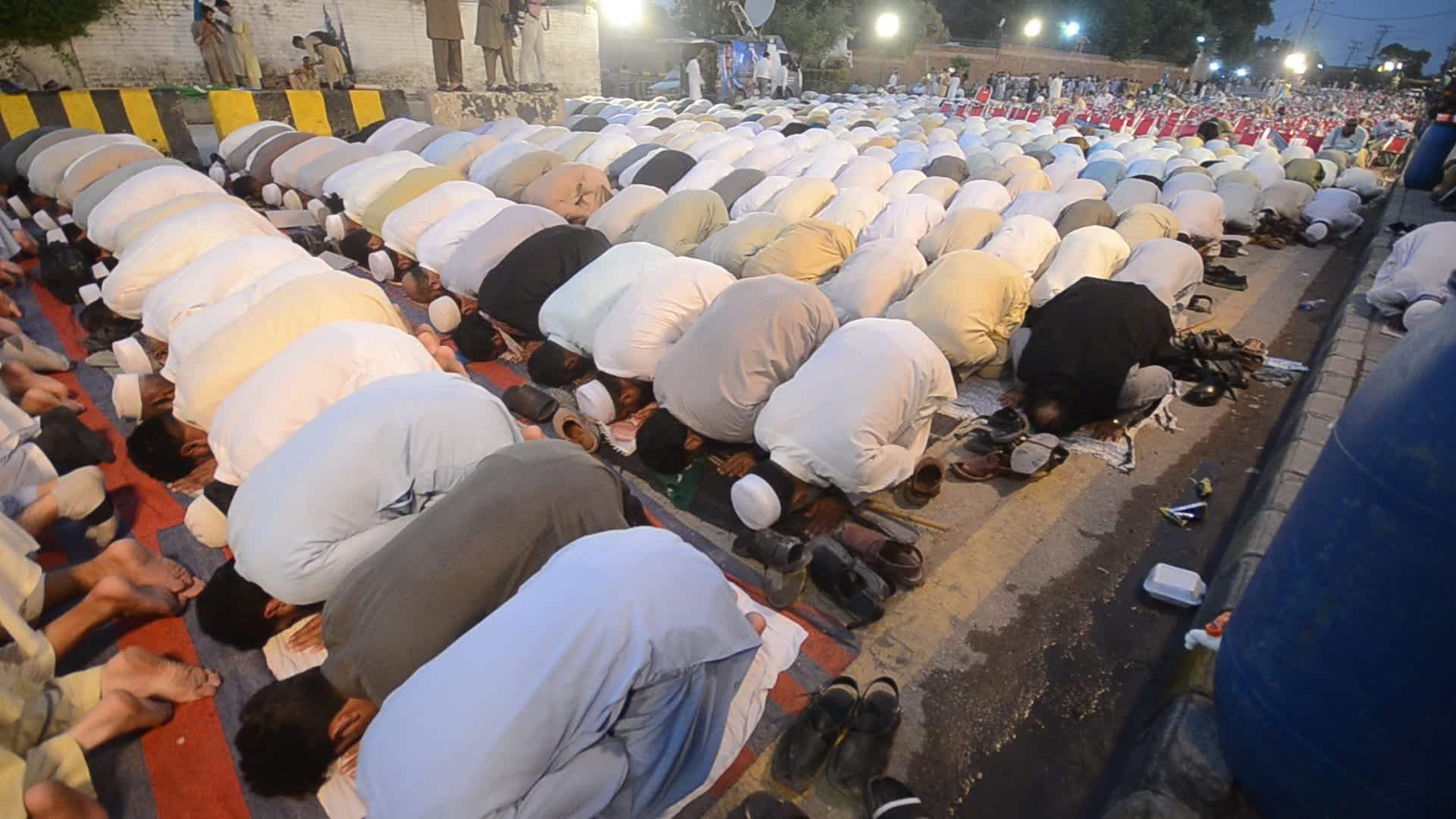 Jamat-e-Islami protest against inflation and rising fuel prices in Peshawar

