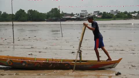 'Leper Boat' The Unique Tourism Attaction From Riau