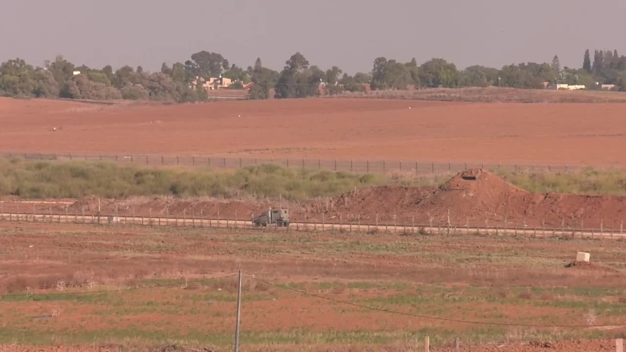 Clashes erupt between Palestinians and Israeli troops at Gaza Strip border 