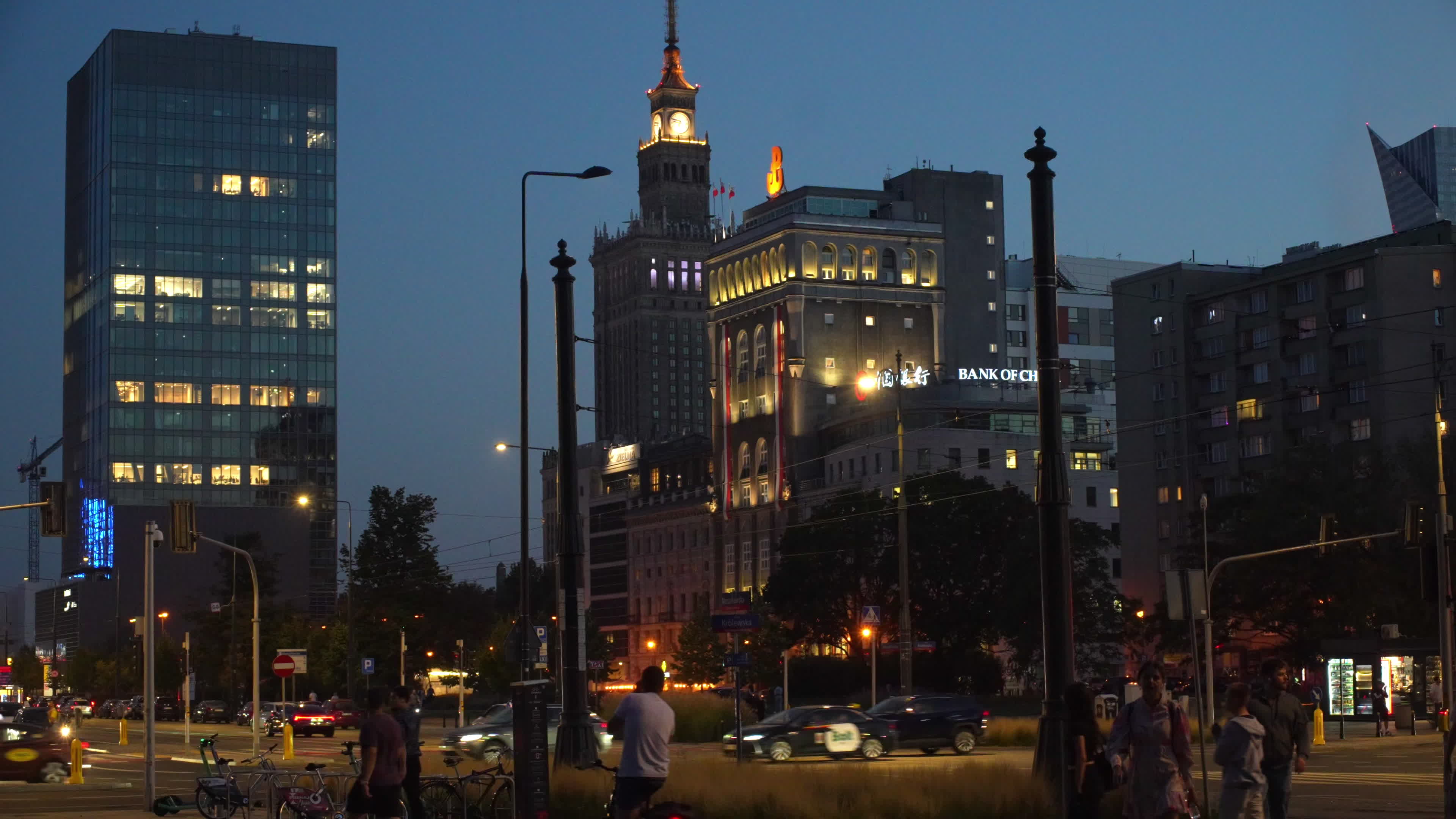 Daily life in Warsaw