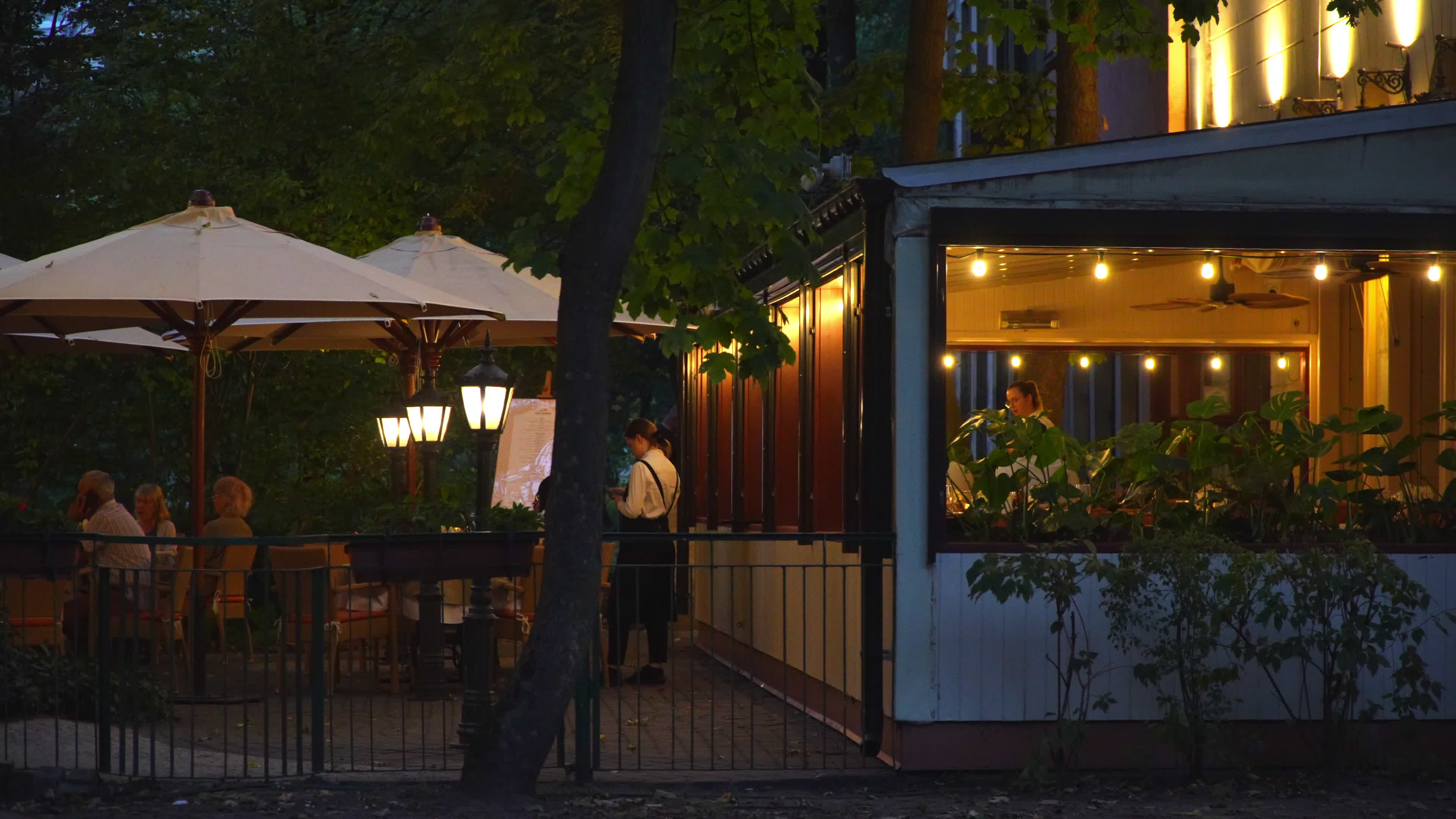 Daily life in Warsaw