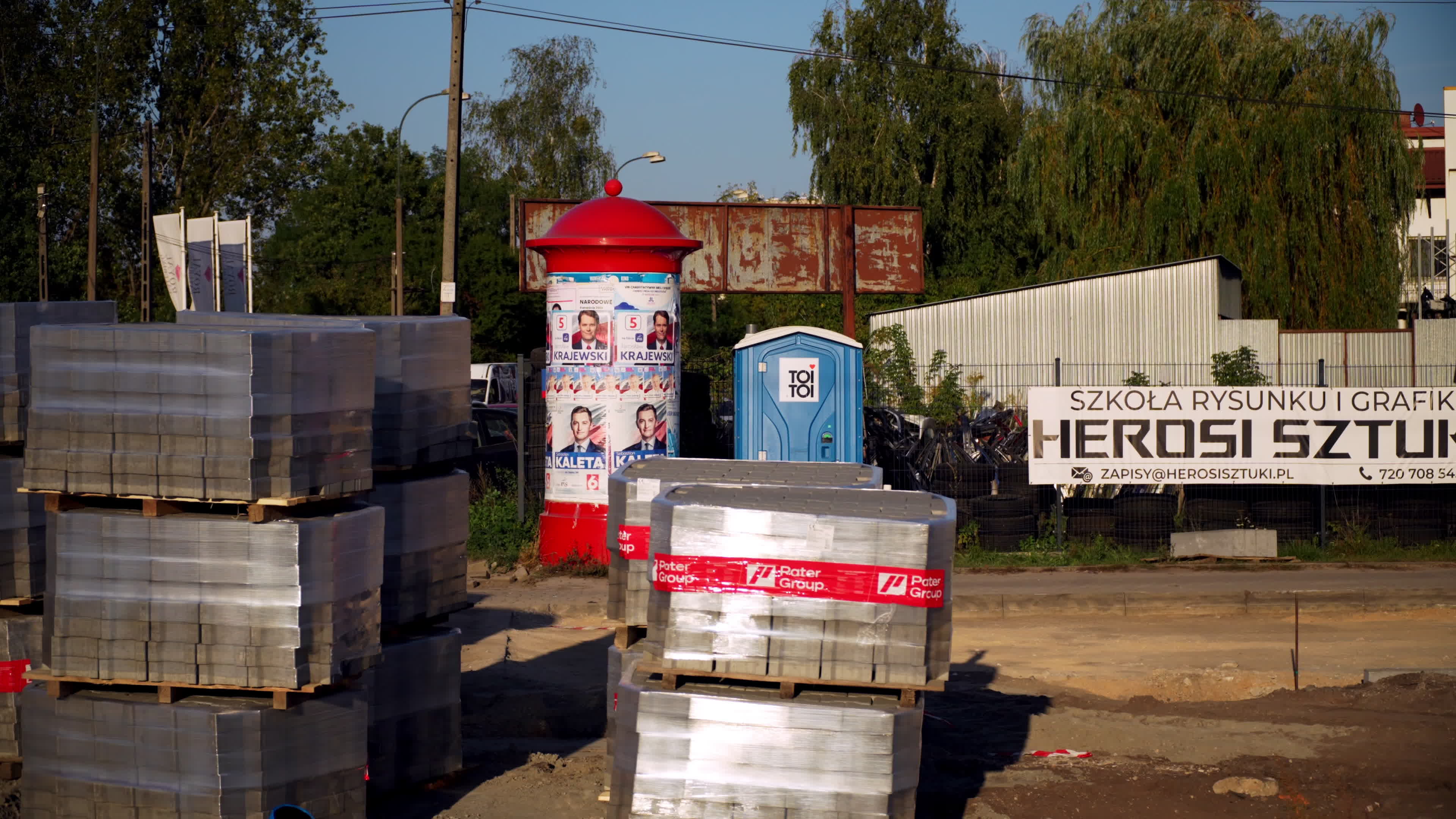 Daily life in Warsaw