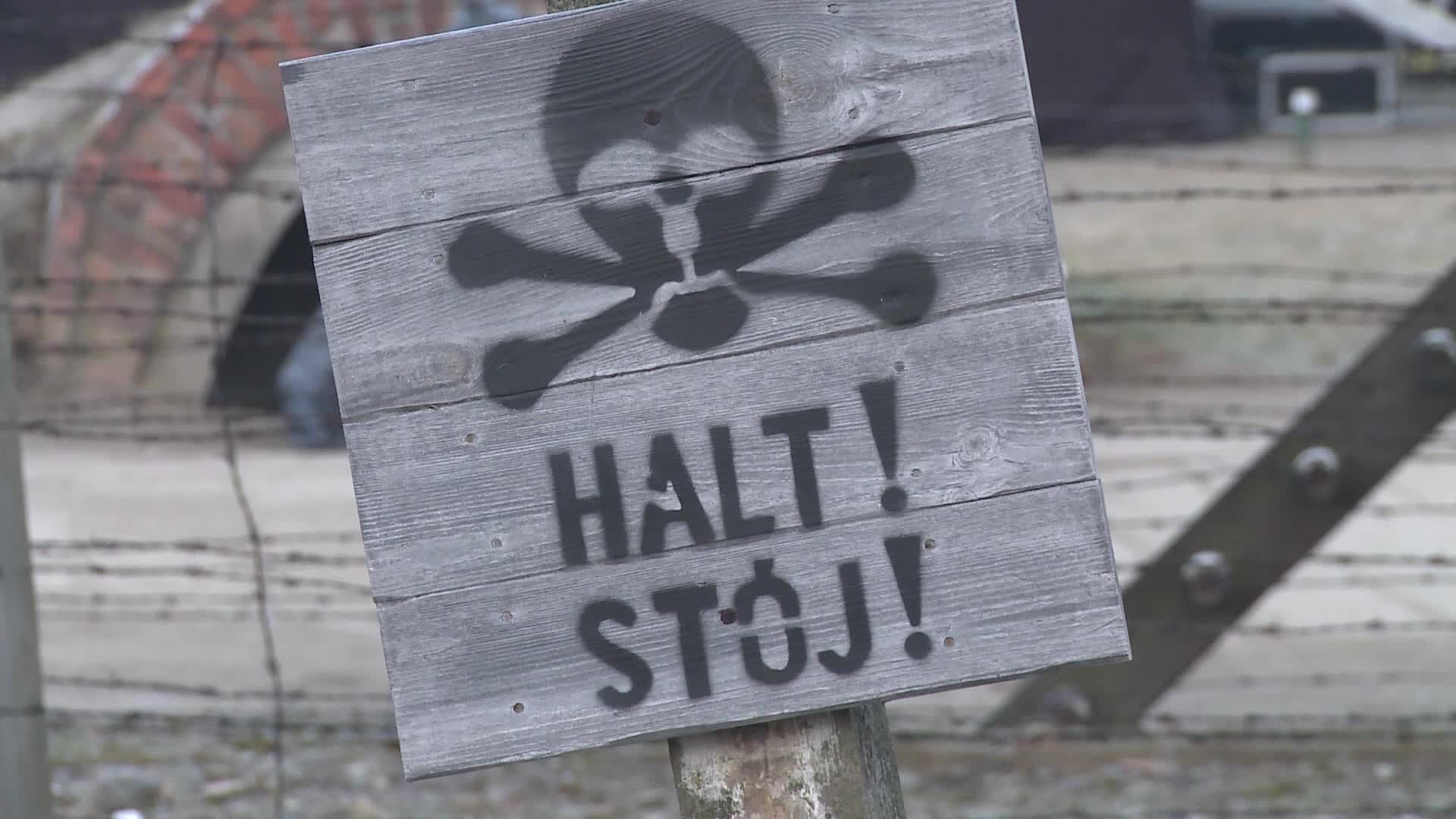 Holocaust survivors gather 75 years after liberation