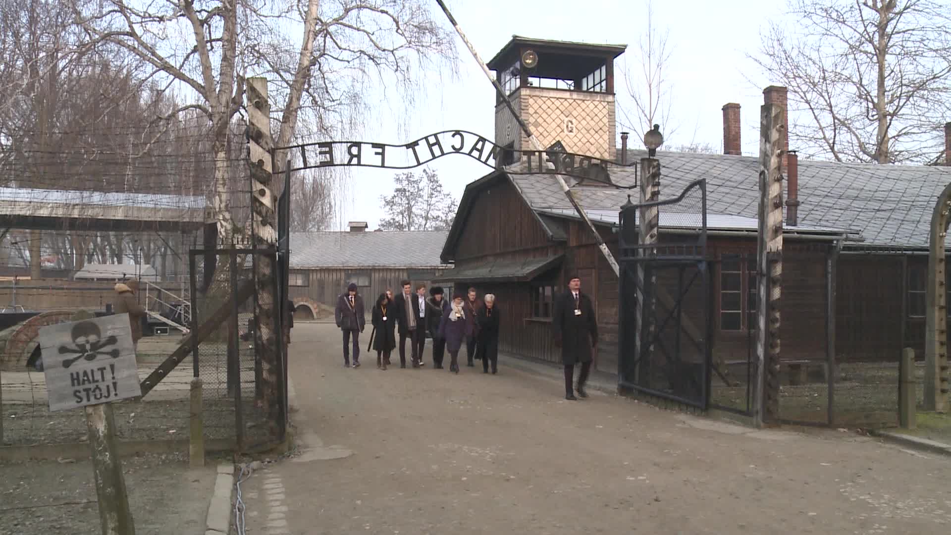 Holocaust survivors gather 75 years after liberation