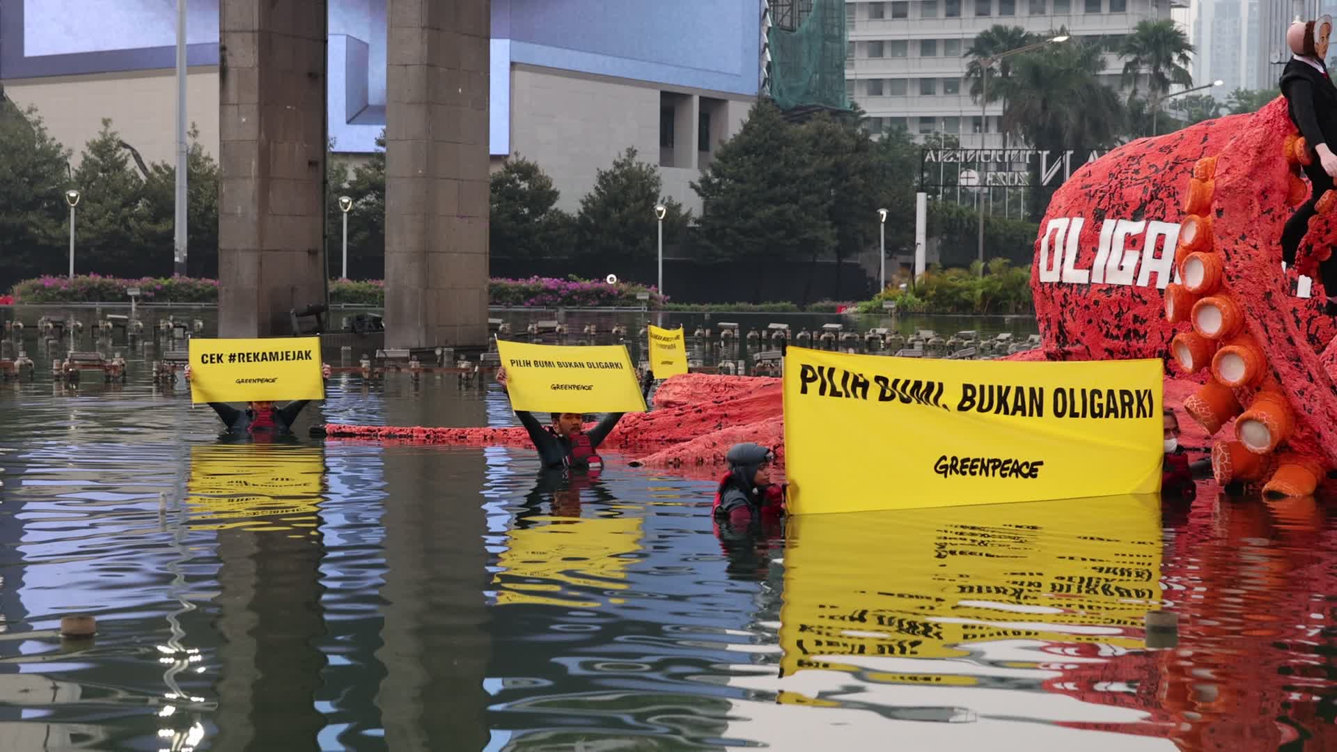 Greenpeace Staged Protest Ahead Of The Registration Of Indonesia Presidential Elections Candidates