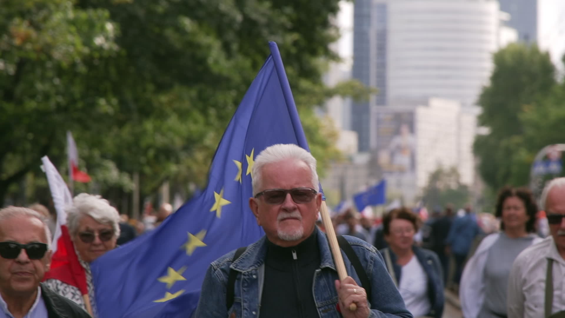 Million take part in opposition rally ahead of elections in Poland