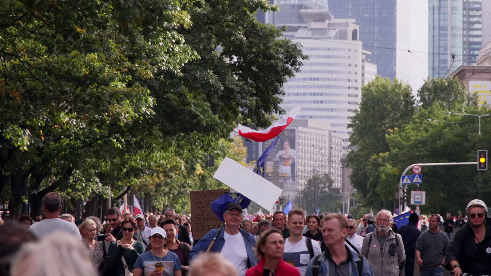 Million take part in opposition rally ahead of elections in Poland
