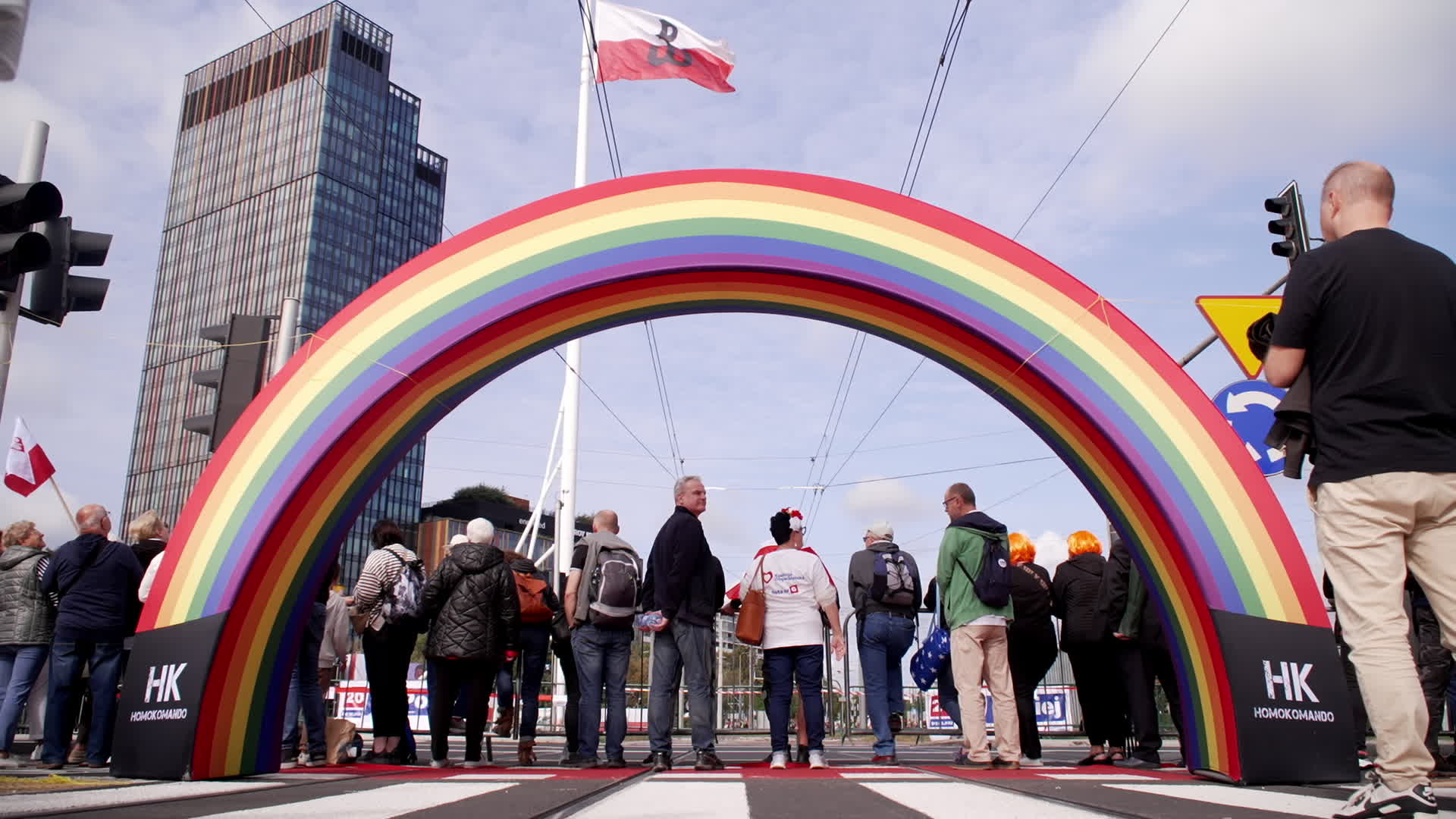 Million take part in opposition rally ahead of elections in Poland