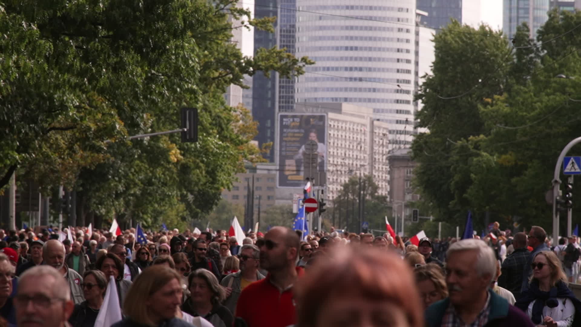 Million take part in opposition rally ahead of elections in Poland