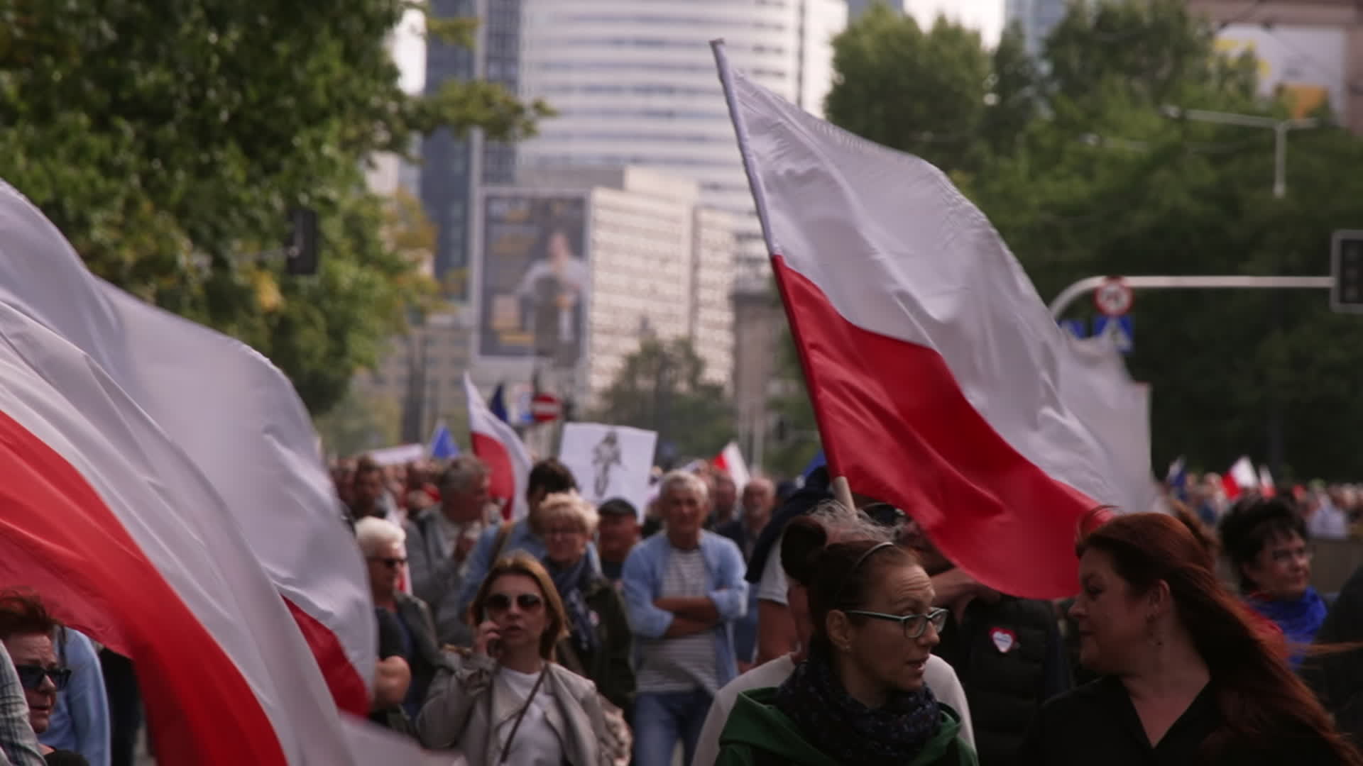 Million take part in opposition rally ahead of elections in Poland