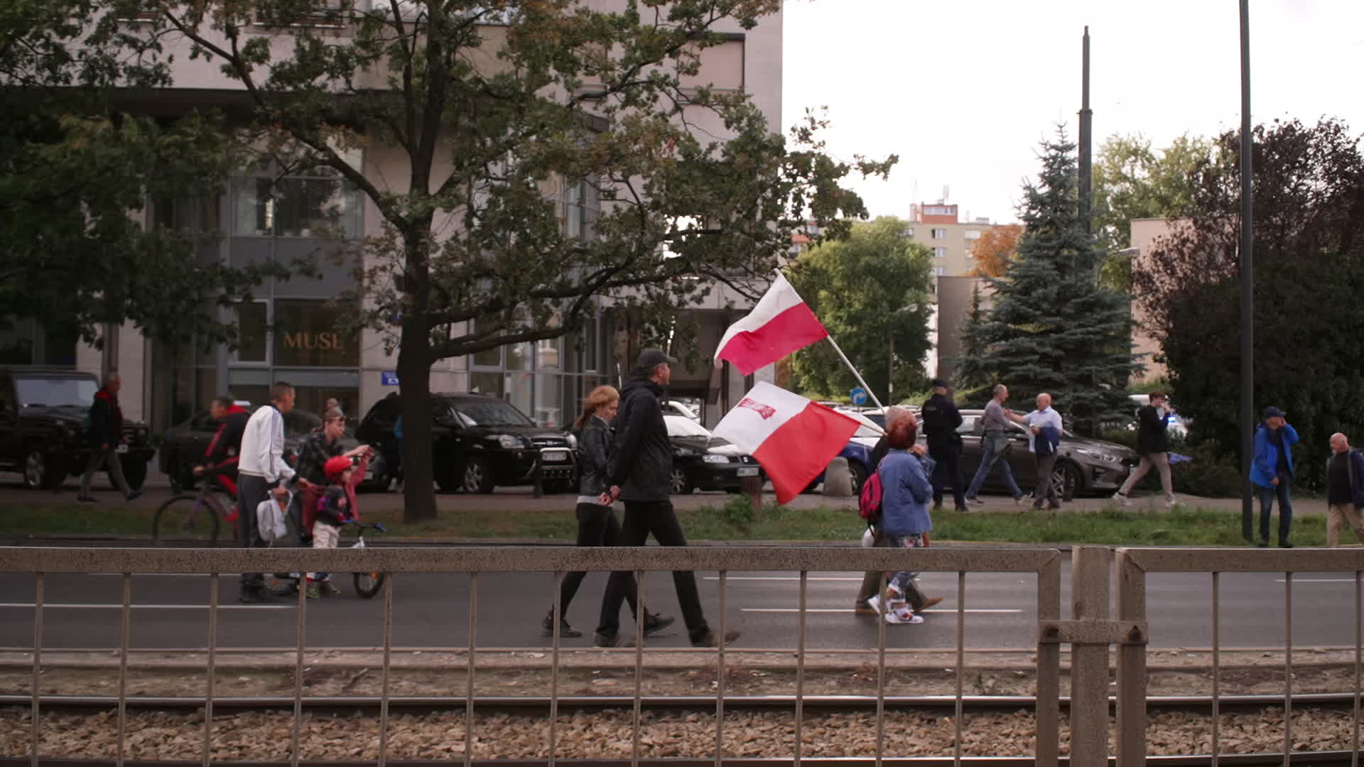 Million take part in opposition rally ahead of elections in Poland