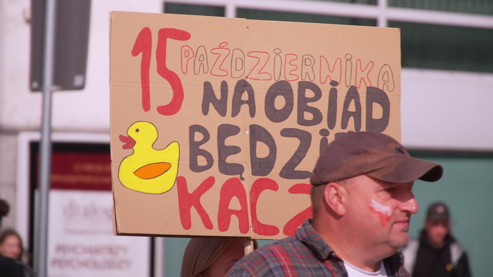 Million take part in opposition rally ahead of elections in Poland