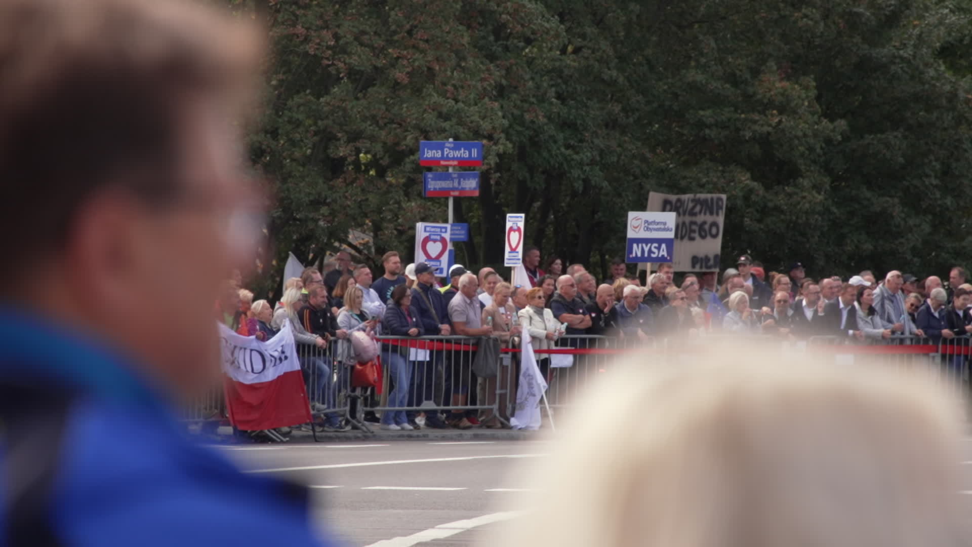 Million take part in opposition rally ahead of elections in Poland