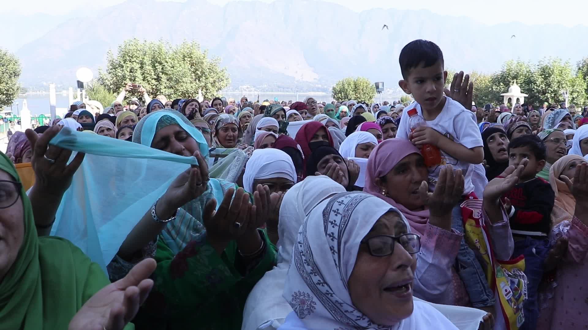 Friday Following Lailat Ul Miraj in Kashmir