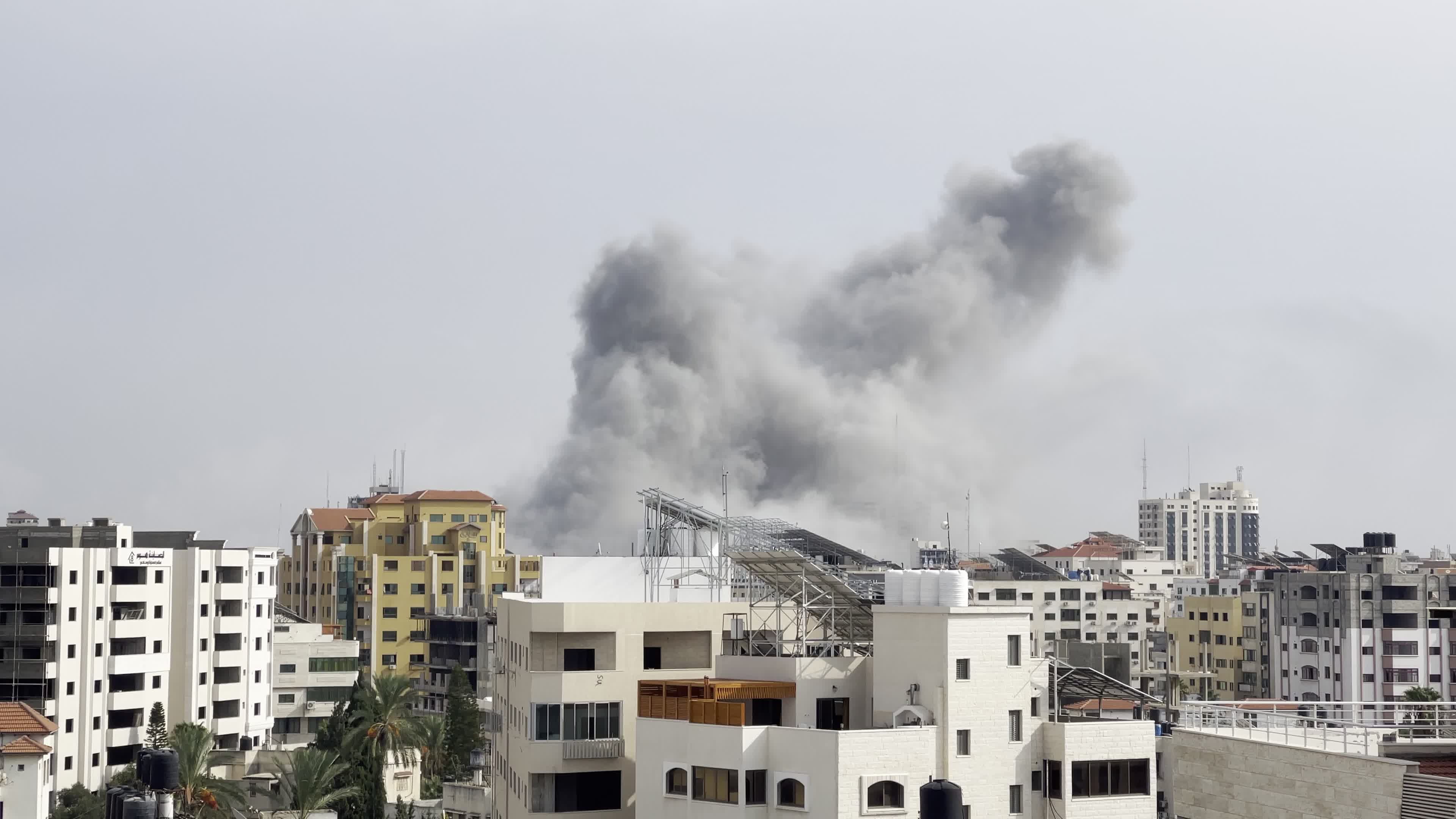 Isareli Aistrike In Gaza, Palestine
