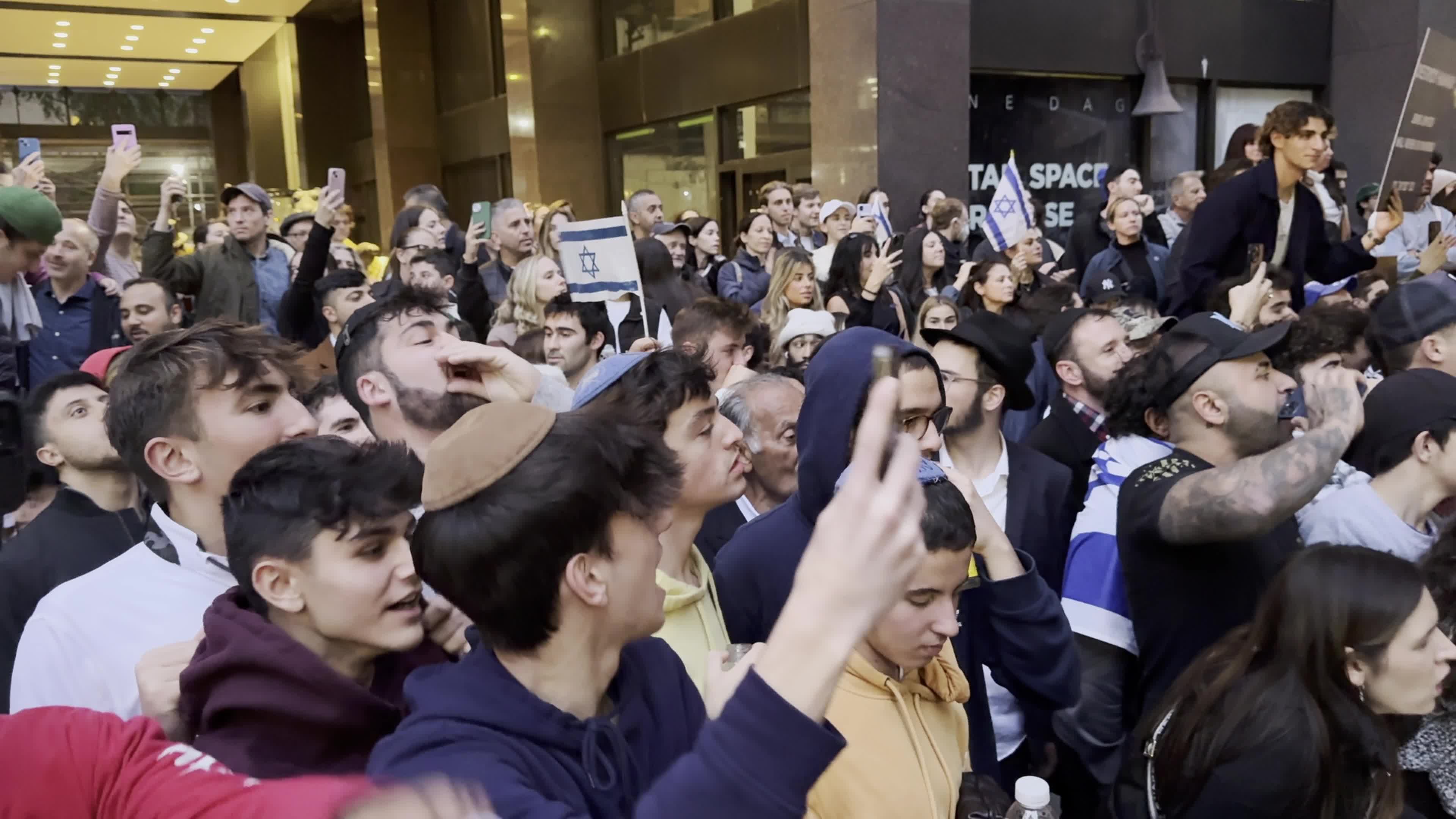 Israeli and Palestinian Supporters Protest Continue as War Rages on