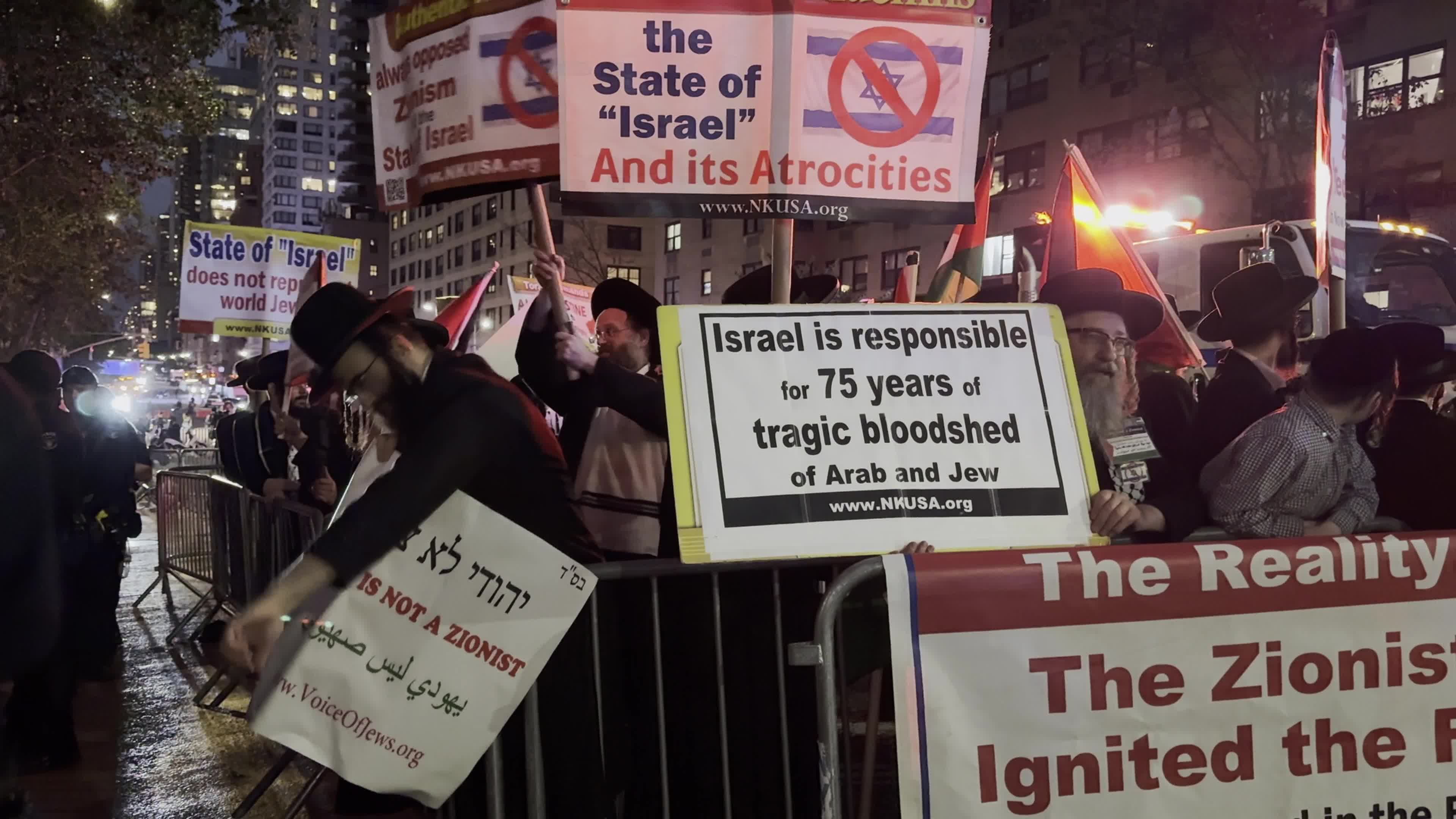 Israeli and Palestinian Supporters Protest Continue as War Rages on
