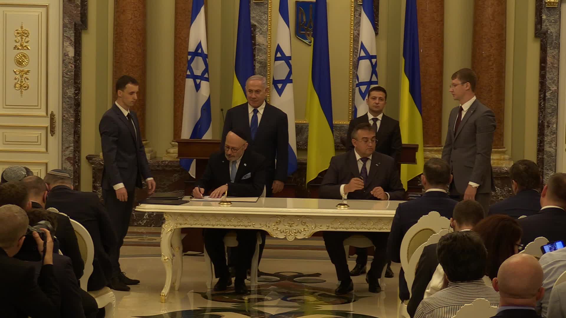 Israeli Prime Minister Benjamin Netanyahu visits Ukraine