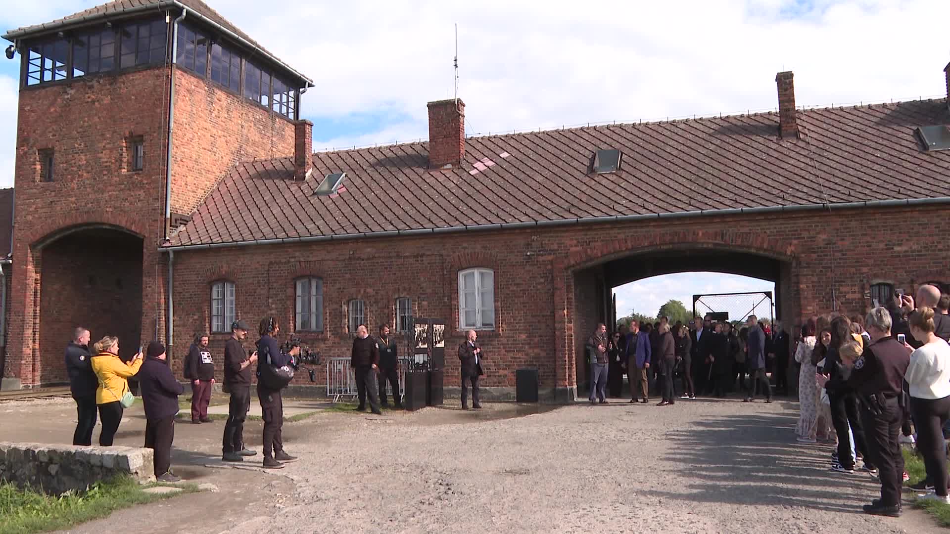 Arnold Schwarzenegger visits Auschwitz
