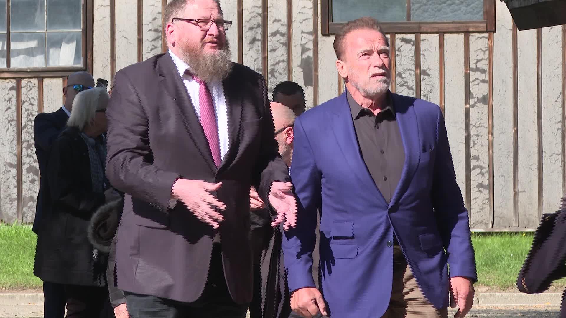 Arnold Schwarzenegger visits Auschwitz
