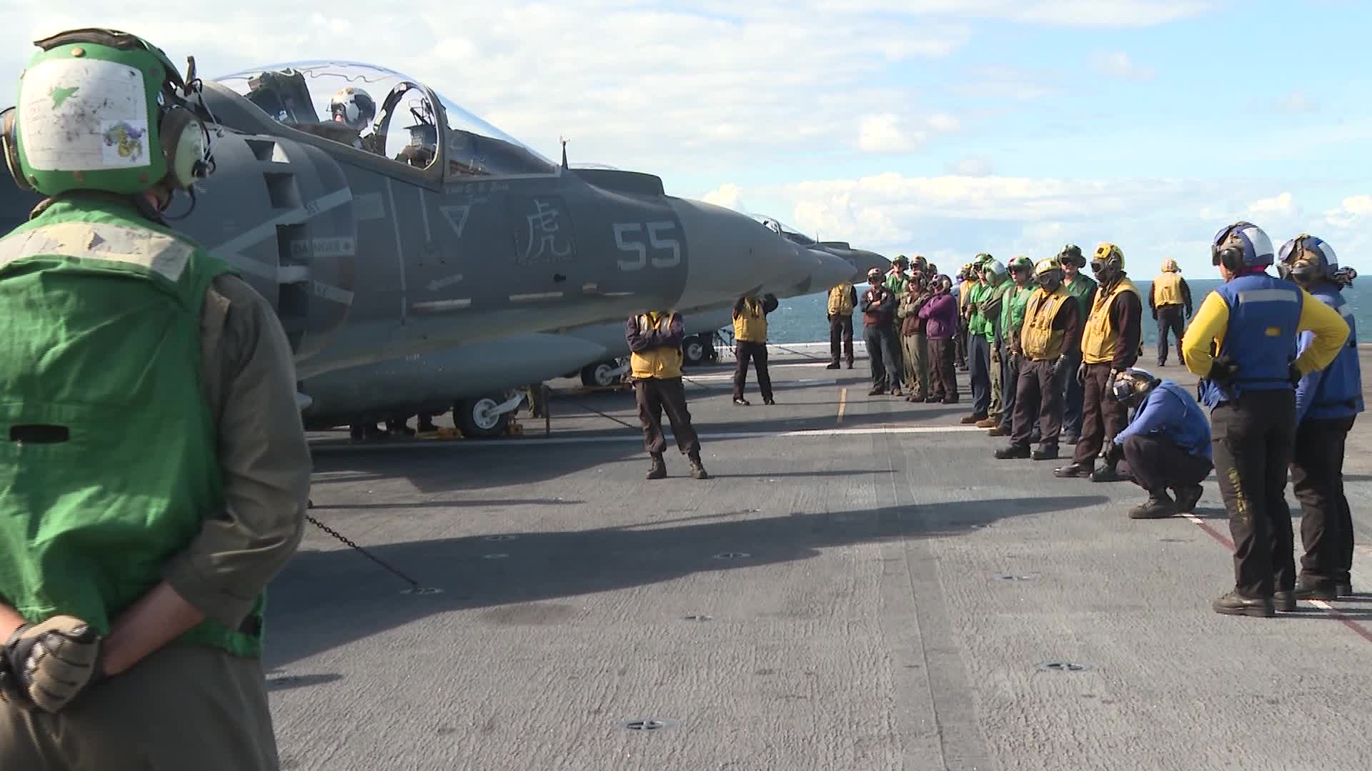 US warship trains in Baltics