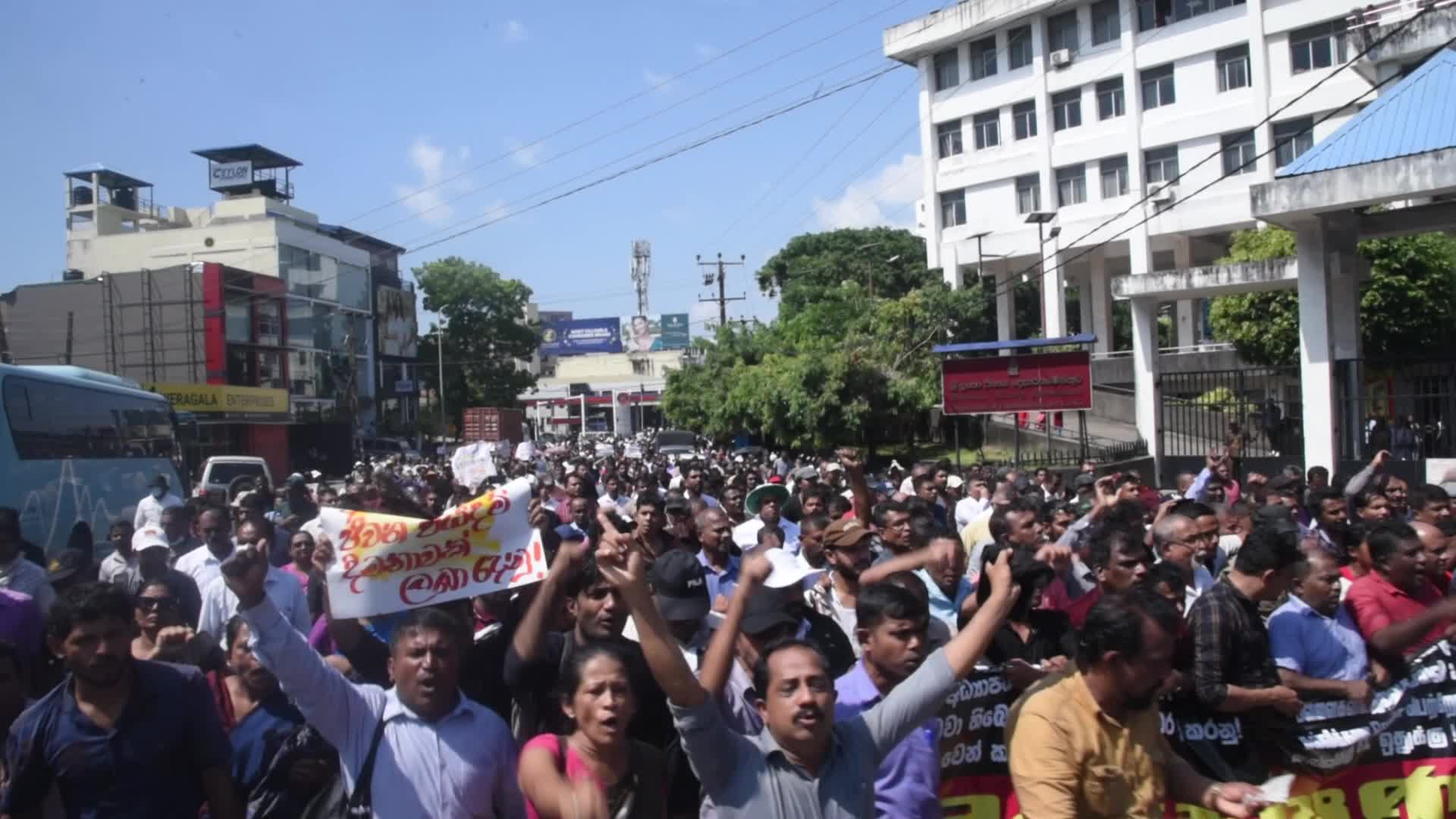 Teaches union protest in Colombo