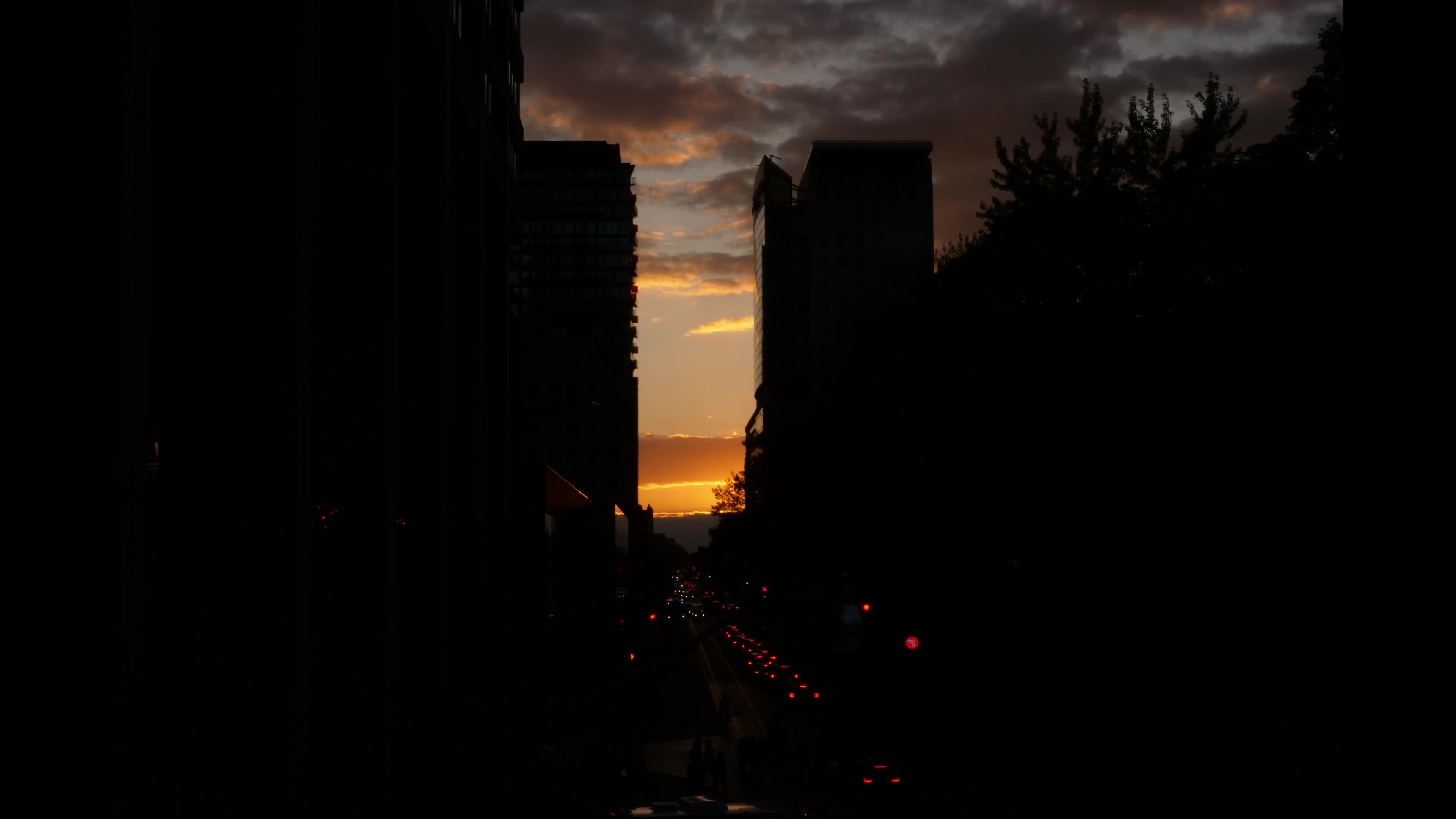 Time-lapse of Sunset in Toronto, Canada