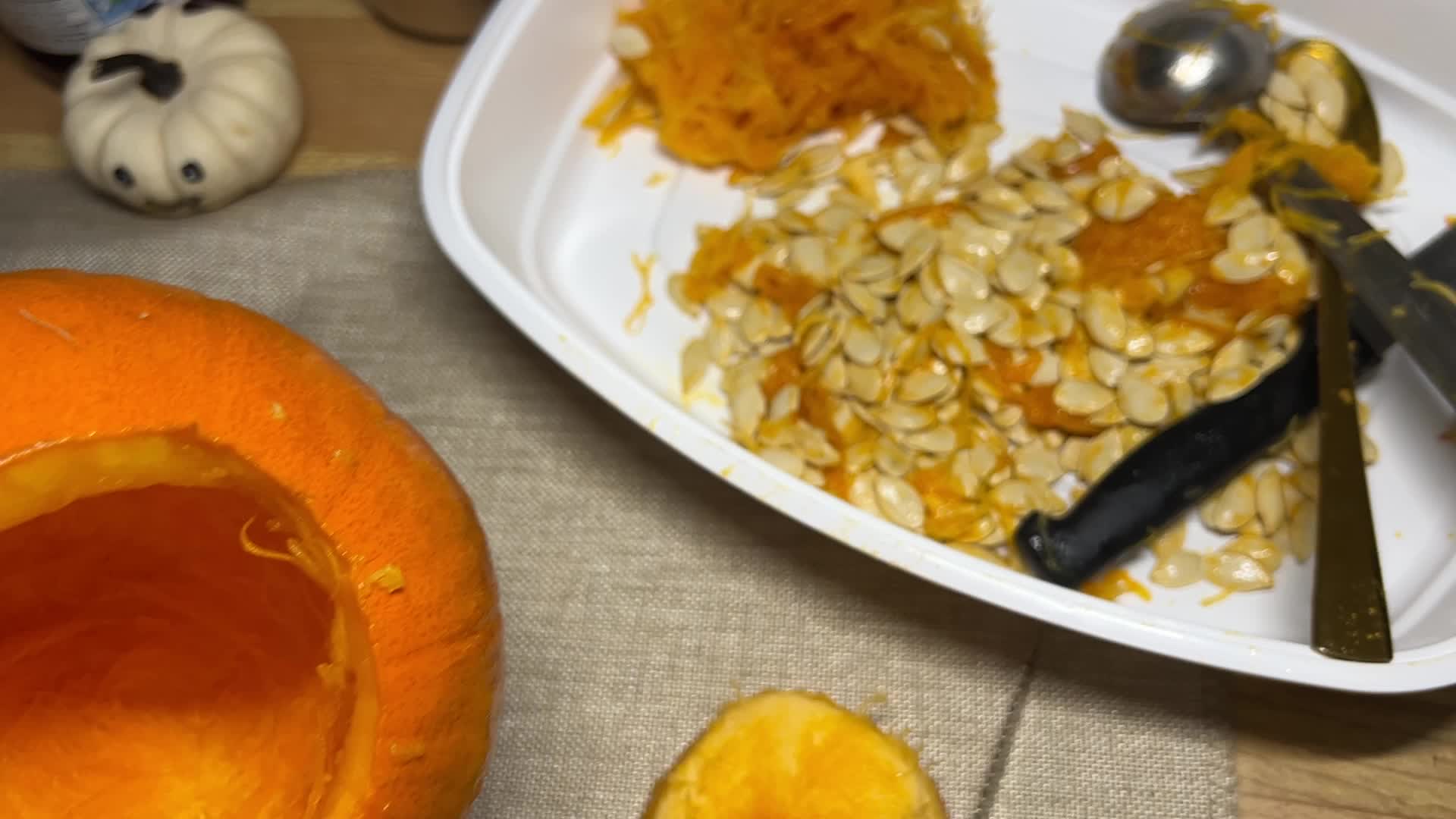 Halloween pumpkin carving in Toronto