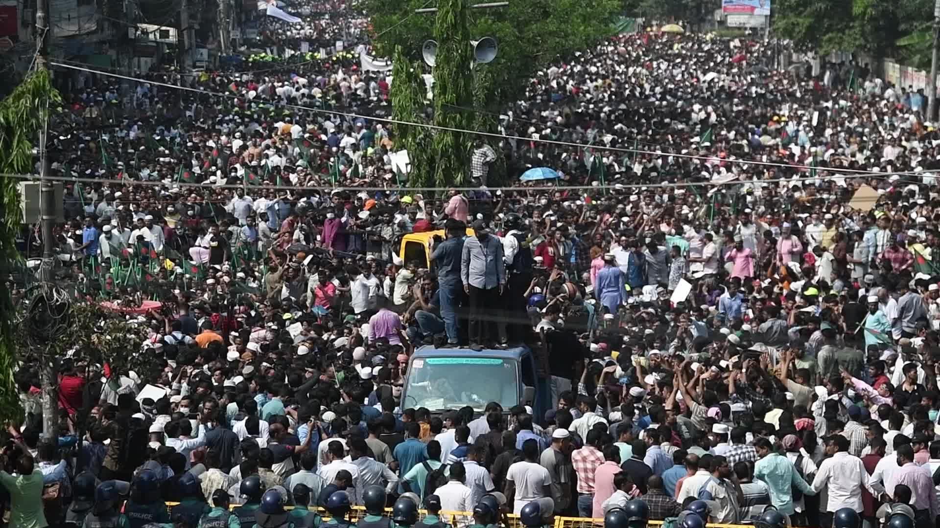 Clash Between BNP And Police In Dhaka