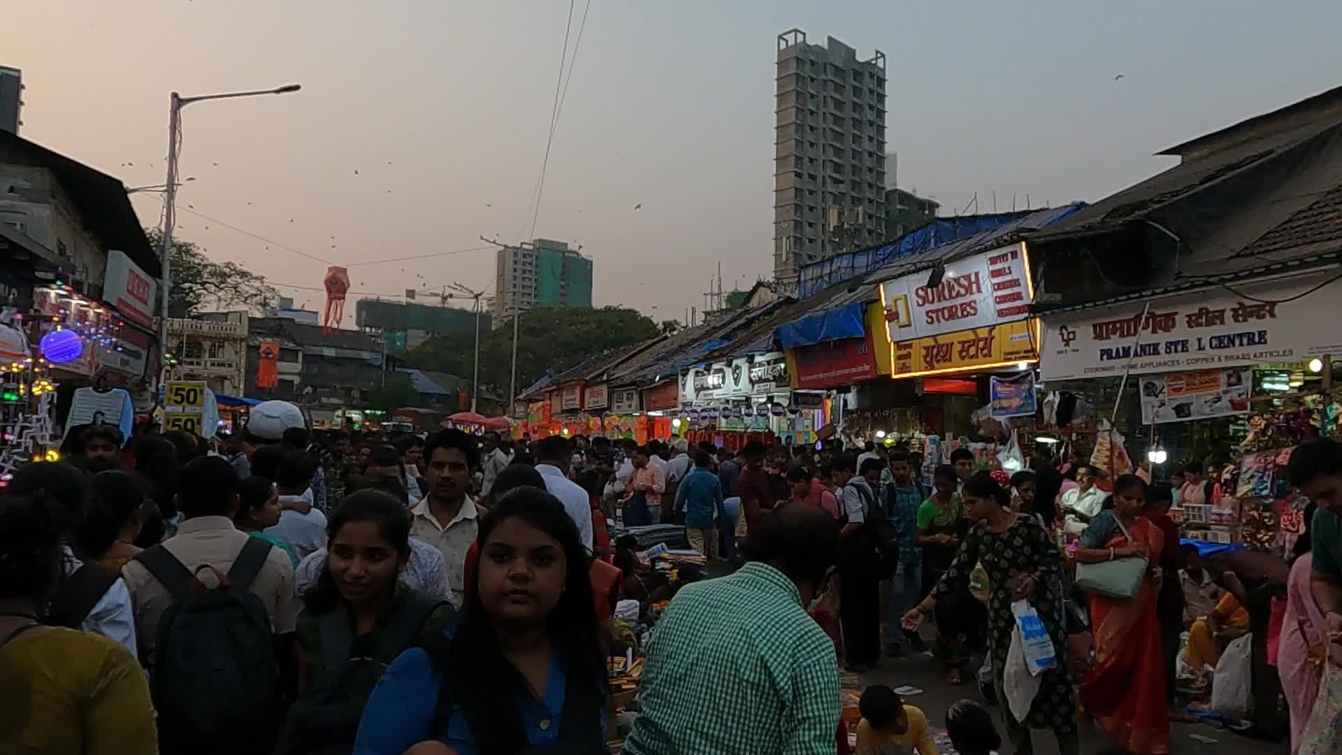 People Throng Market On Dhanteras In Mumbai