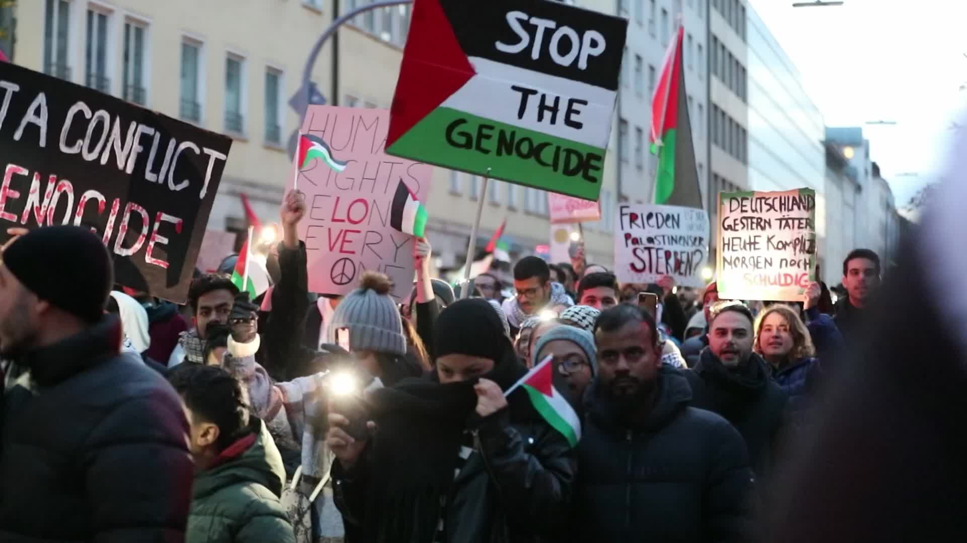 Germany: Thousands at pro palestinian demo in Munich