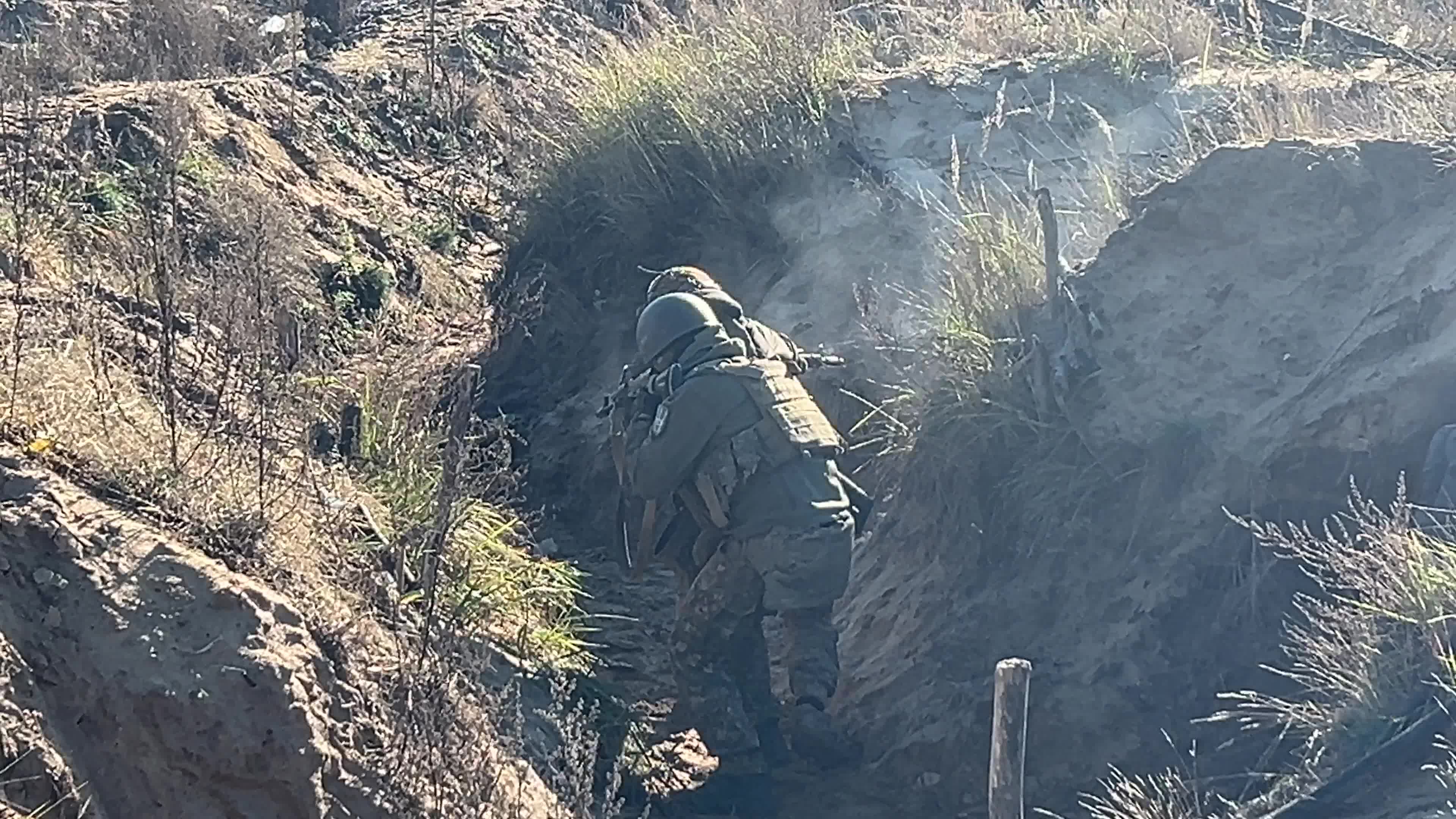 Servicemen of the First Presidential National Guard Brigade of Ukraine BUREVIY (Storm) during a practical exercise 