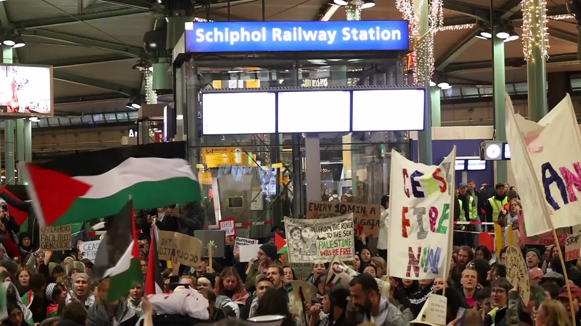  Pro-Palestinian protests at Amsterdam Schiphol Airport 