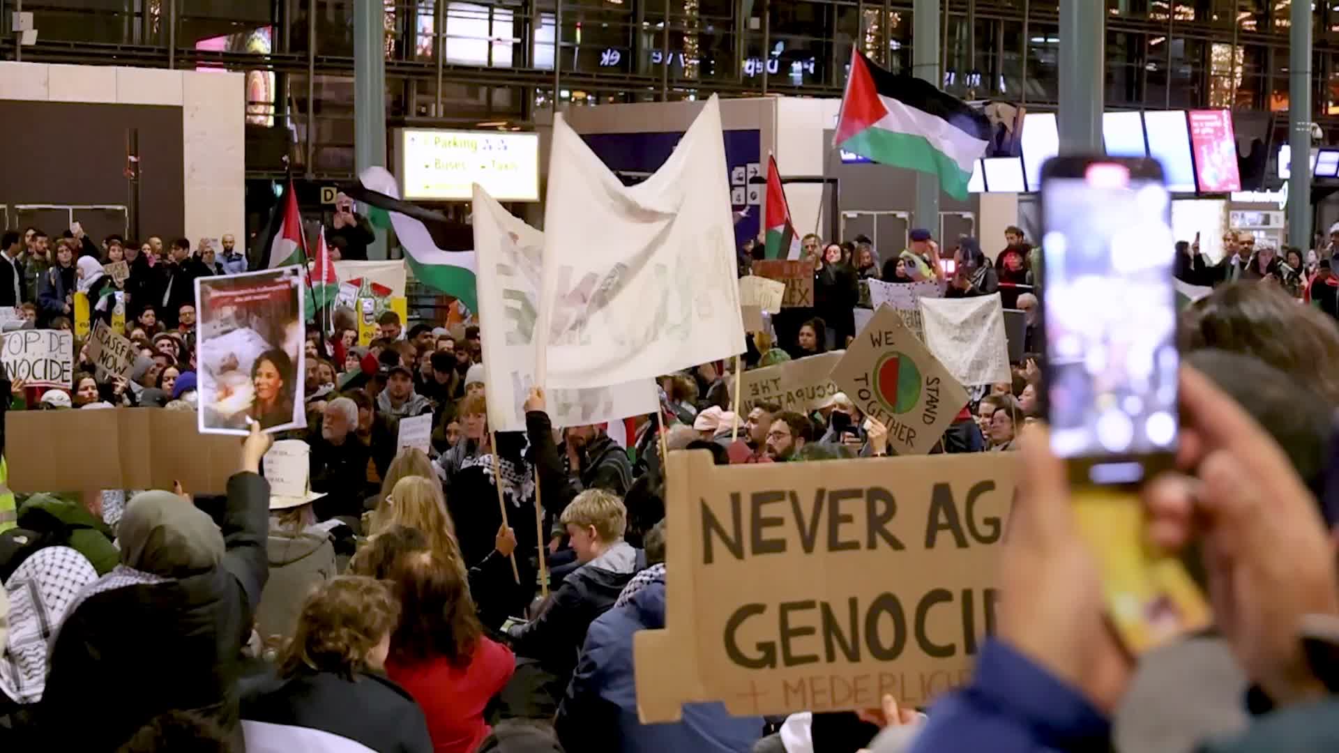  Pro-Palestinian protests at Amsterdam Schiphol Airport 