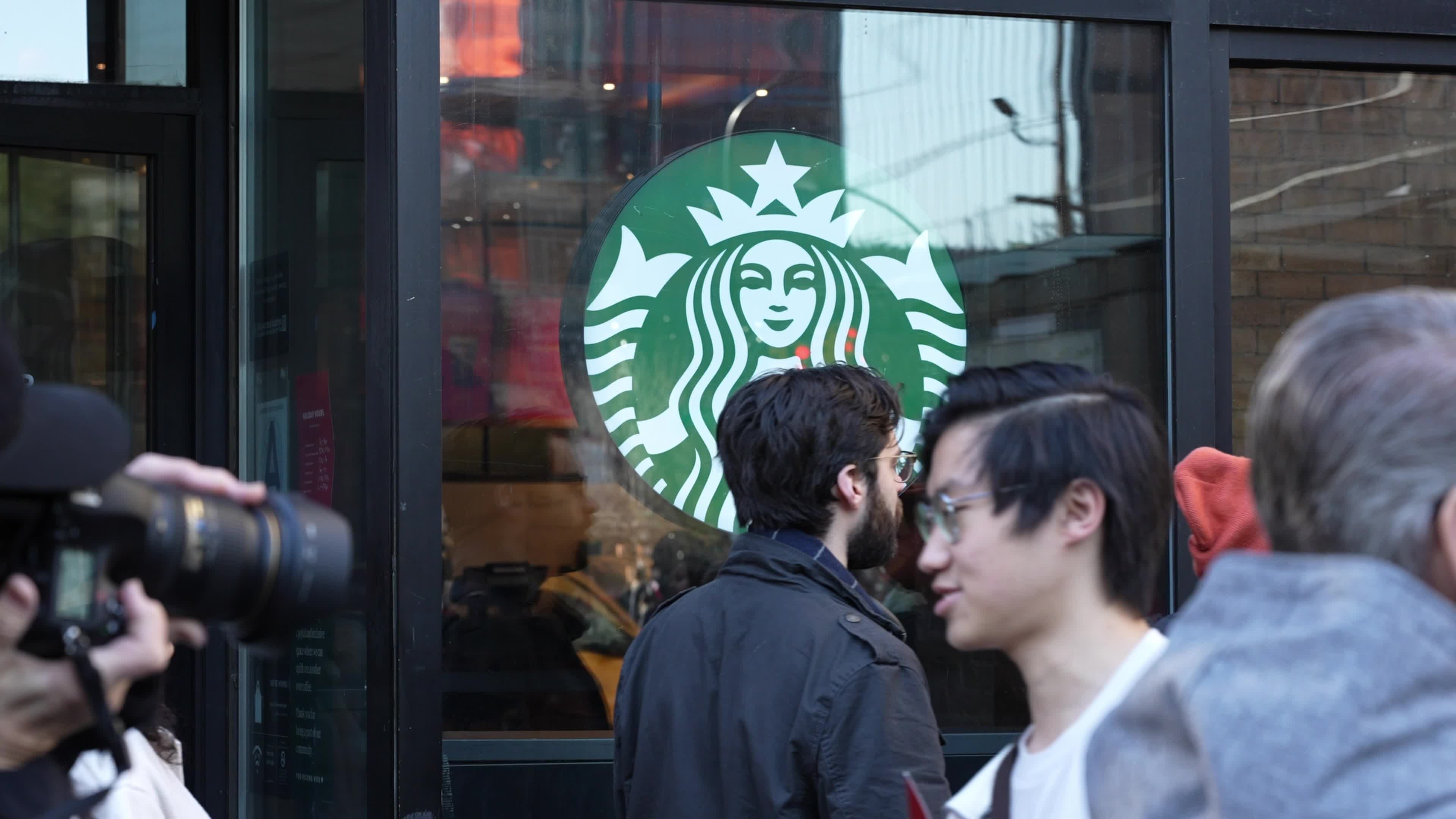 Starbucks Workers on Strike on Red Cup Day