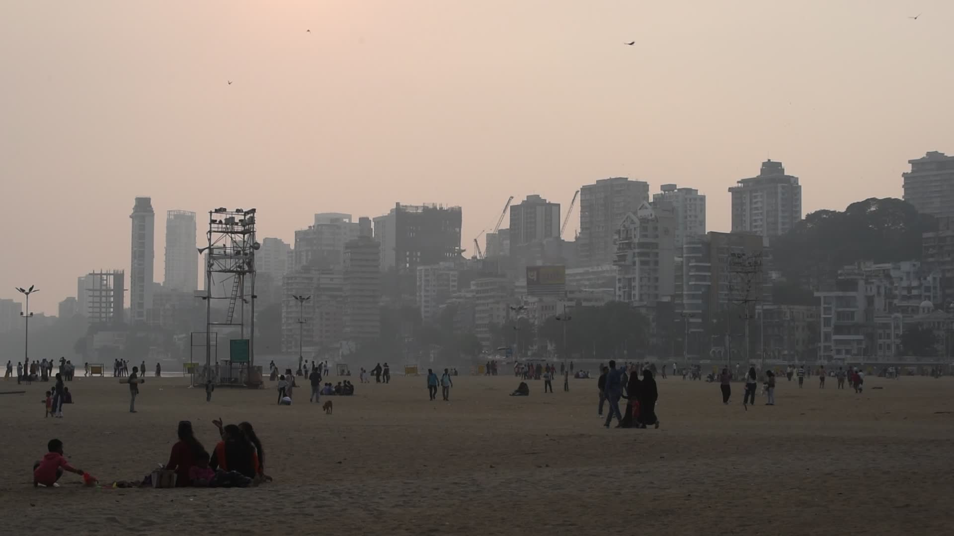 Daily Life In Mumbai 