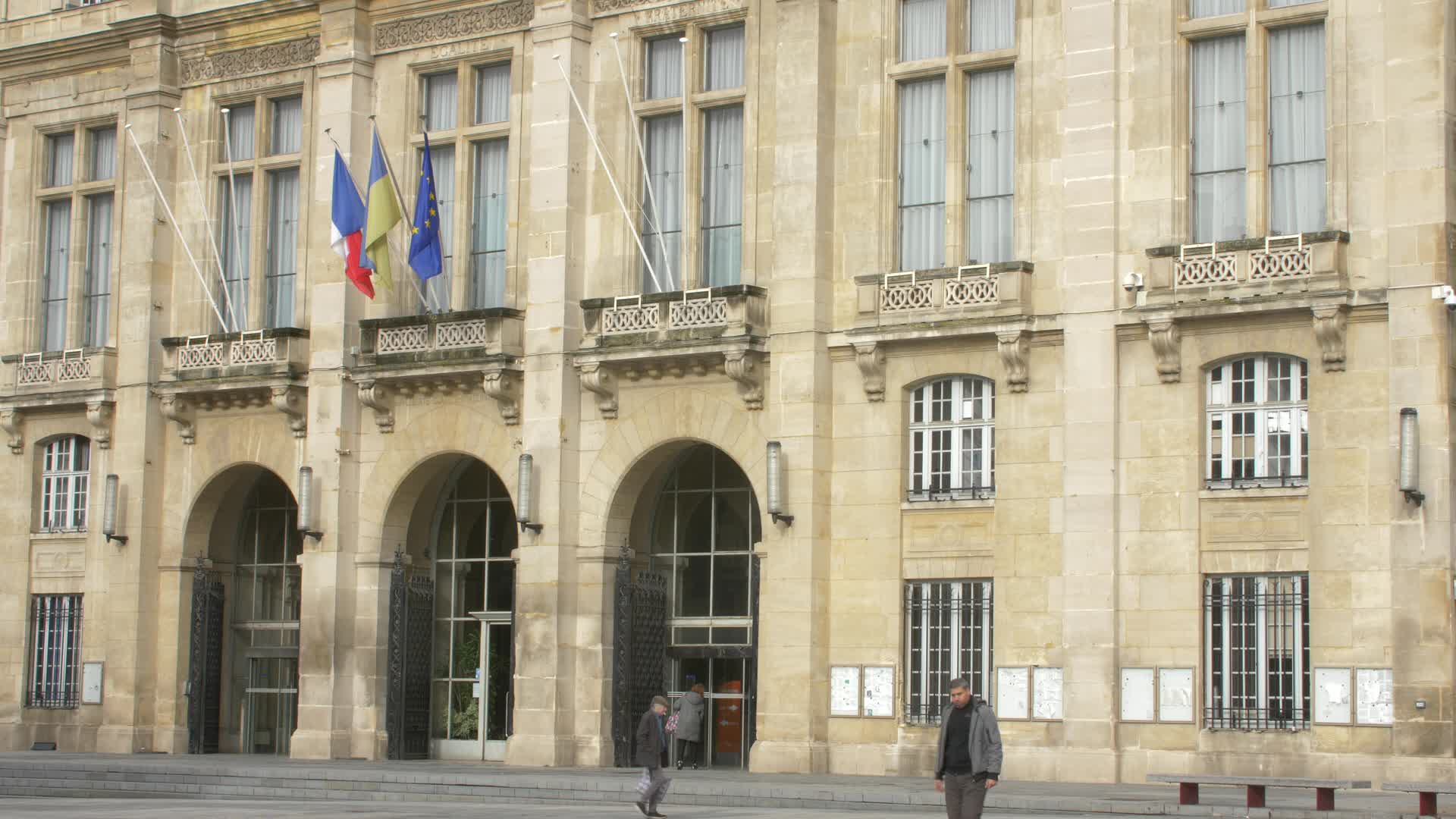 Police at Saint-Denis for political summit convened by Macron