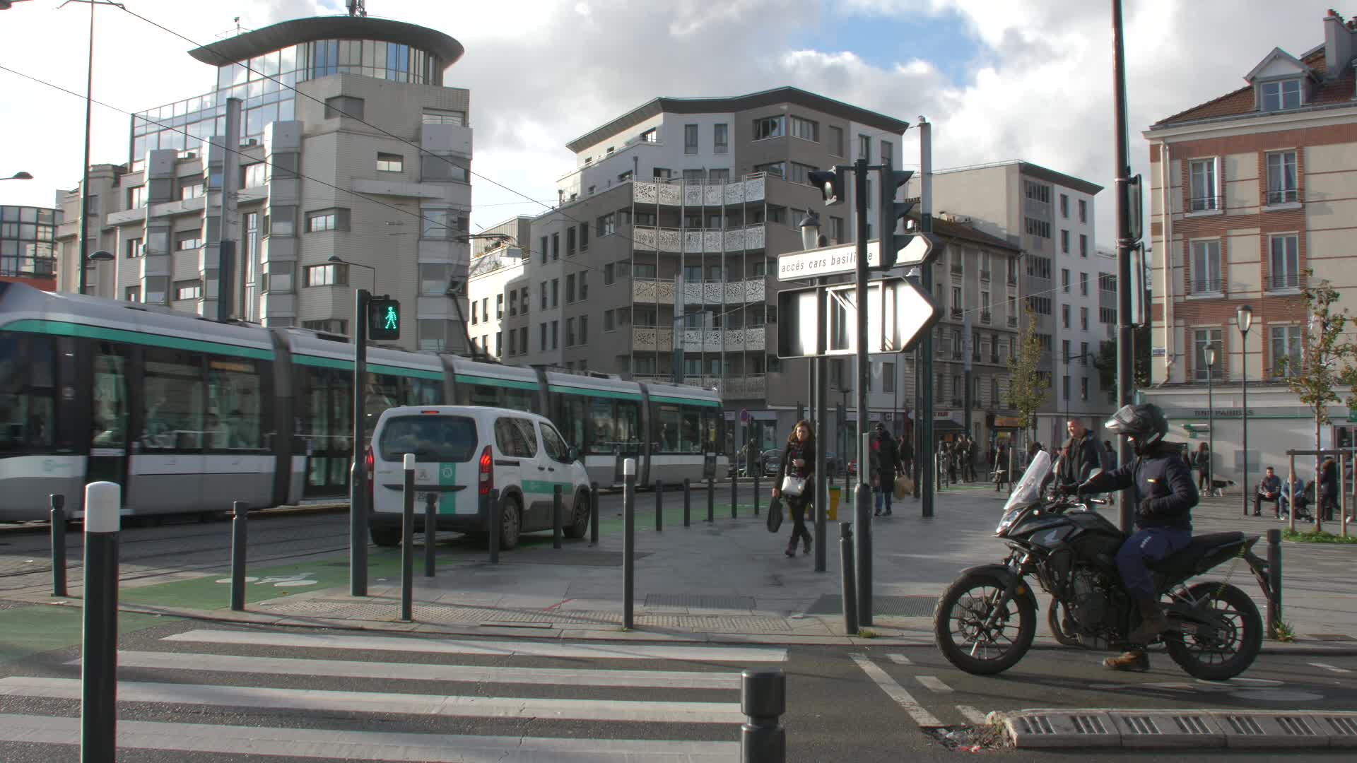 Police at Saint-Denis for political summit convened by Macron