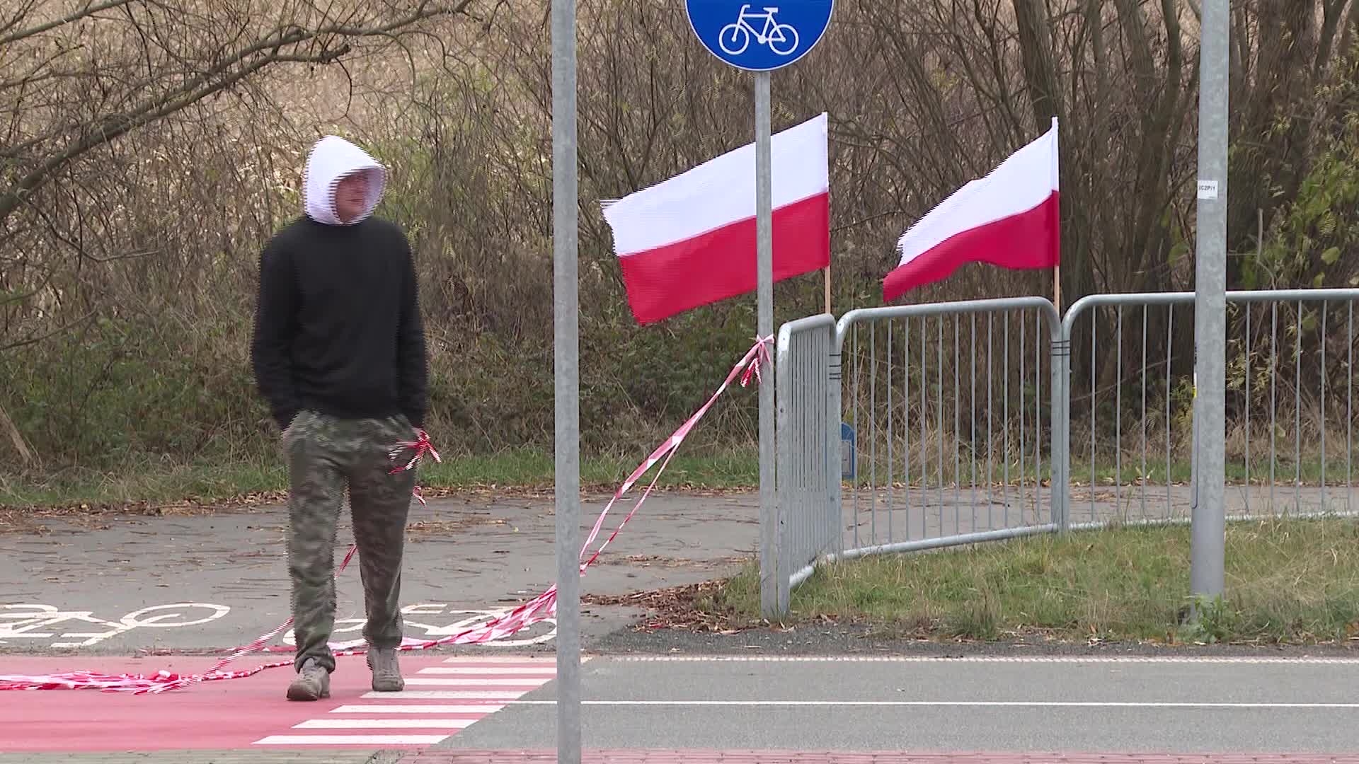 Polish farmers join truckers in protest at Ukraine border against unfair transport competition