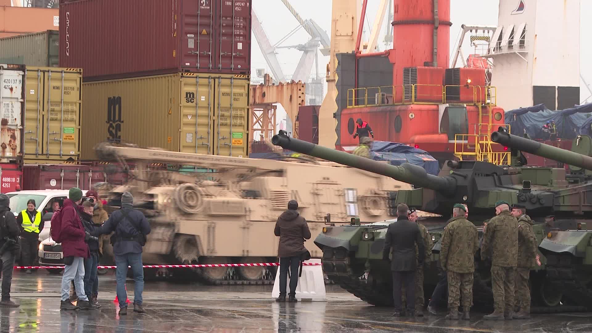 South Korea's first weapons delivery to Poland