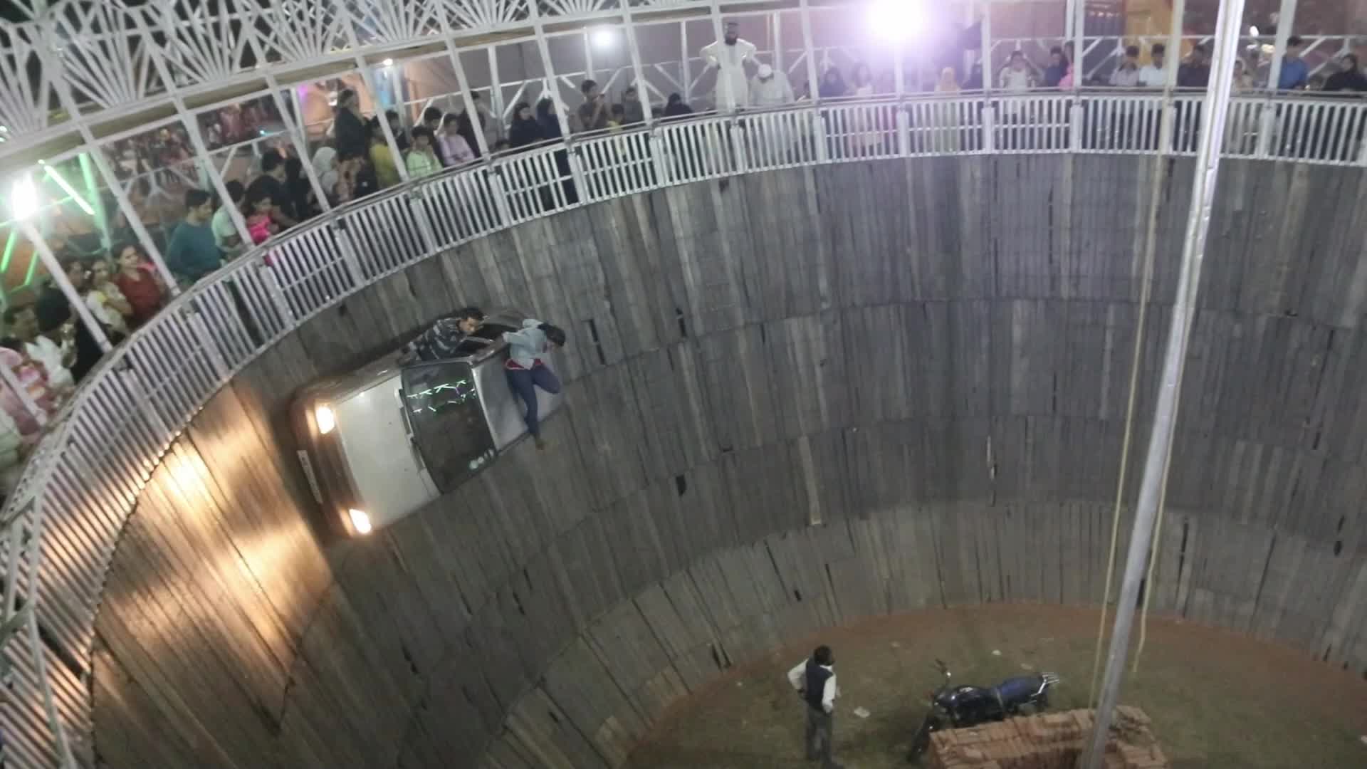 Well of Death in India